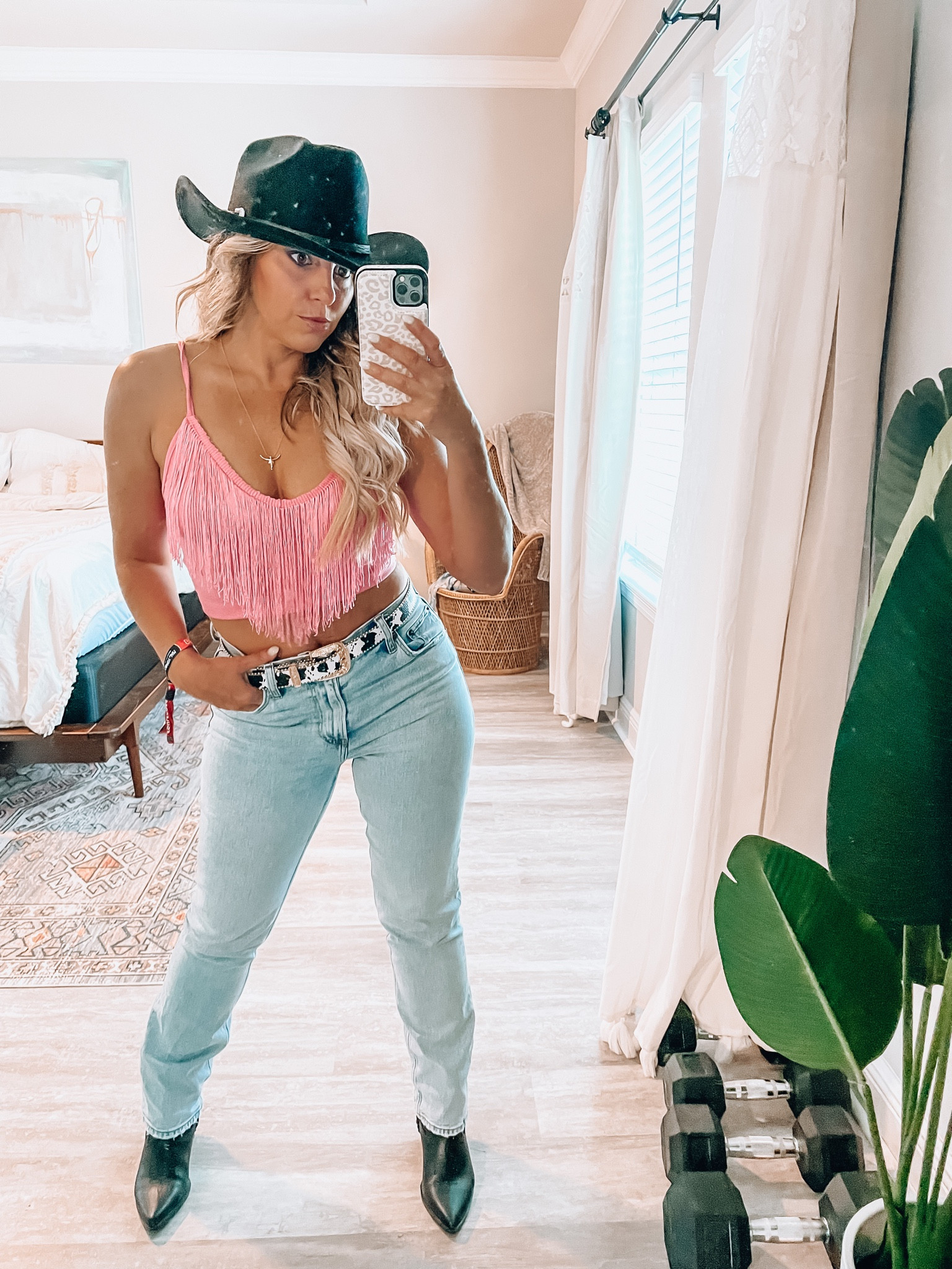 Country concert Vibes 🤠🤠
#westernwear #countryconcert #countrymusicfeatival #countryoutfit #countryconcert

#LTKunder50