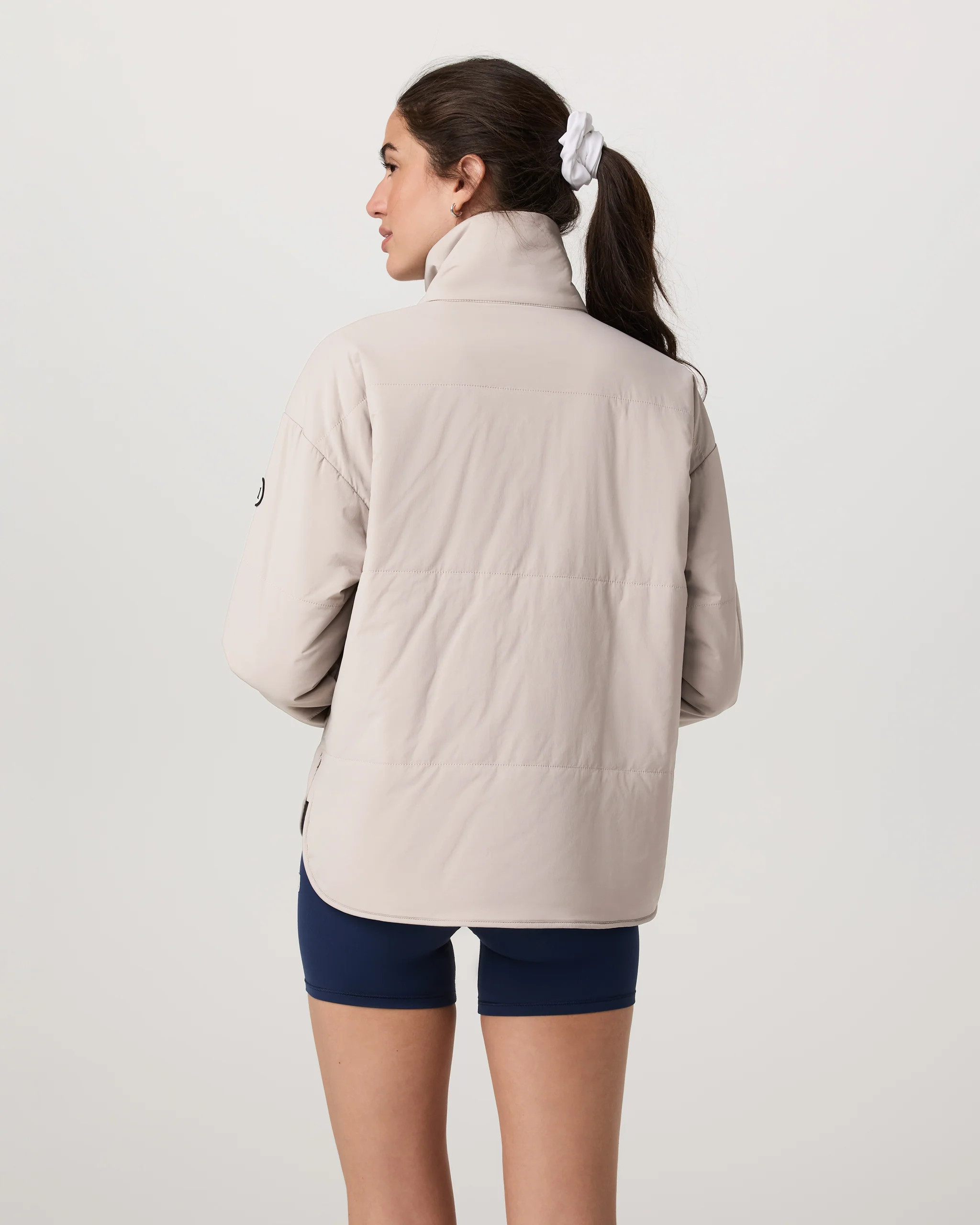 Canyon Insulated Jacket | Women's Raisin Full-Zip Jacket | Vuori | Vuori Clothing (US & Canada)