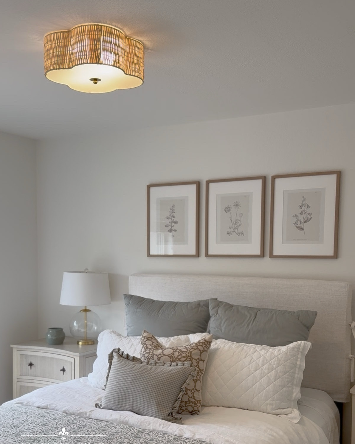 RUN! This adorable wicker ceiling fixture is on sale for less than $100!! Have it in the guest room and love it!

Home decor, lighting, flush mount French country 

#LTKHome