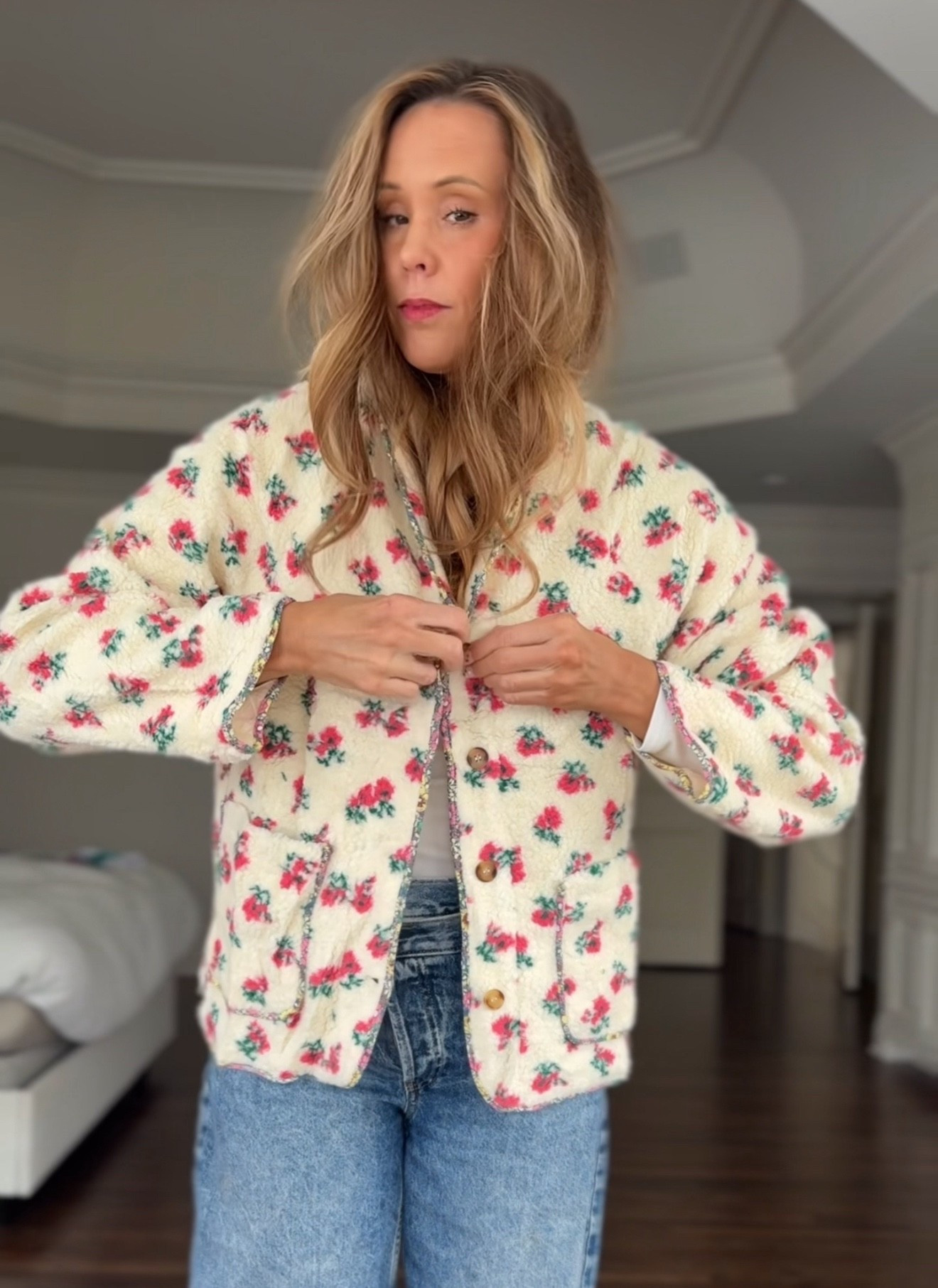 Fleece jackets are the move this year! They add a little fun to my wardrobe and somehow look expensive. I loved my first floral one so much I had to grab another 🤎 Wearing a medium.

#LTKFindsUnder50 #LTKSeasonal