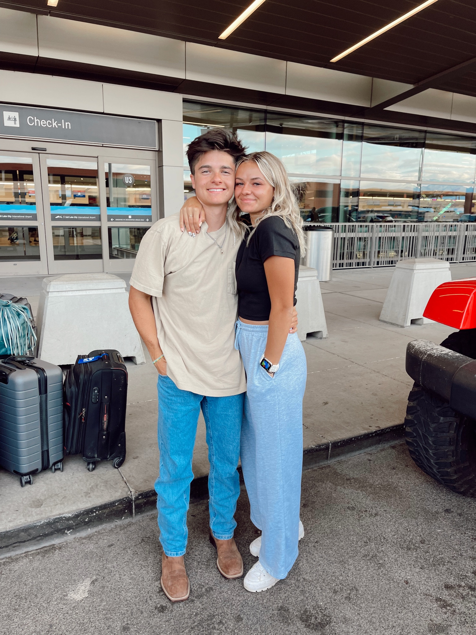 A cute comfy set that you can wear out and about! 😍