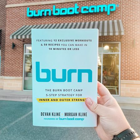 🔥 BOOK FEATURE 🔥

(Thank you @hachettego for the #gifted copy)

I’ve been going to Burn Bootcamp since 2020, and it’s truly the best 🙌🏻 (in no other universe would I be getting up to workout regularly at 5:30 in the morning).

I immediately knew I needed a copy of this book. I’m especially looking forward to checking out the recipes!

What’s your favorite way to exercise?

#bookfeature #burnbootcamp #booktour #bookworm #bookish #bibliophile #readingisfun #readingisfundamental #goodbooks #nonfiction #nonfictionbookparty #readersofinstagram #exercise #frederickmd

#LTKFitness #LTKFindsUnder50