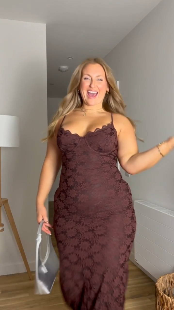 Your must-have Xmas party dresses are here babe!! I’ve tried to find the stretchiest ones I could and show them to you here!! 🎄🤍✨

#LTKwinter #LTKplussize #LTKpartywear