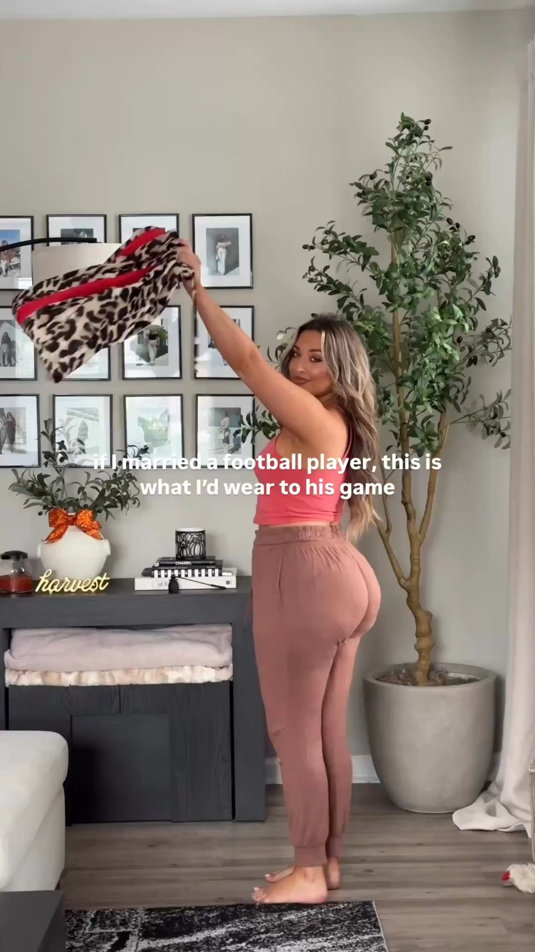 Game day outfit idea. This look is so casual cutie. Wearing a large and everything except a medium in the top.



#LTKMidsize #LTKSeasonal #LTKStyleTip