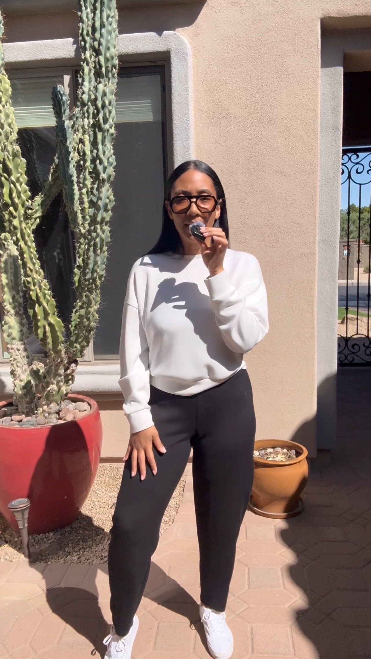 << a simple fit, but quality = always put together👌🏾 @spanx

#spanxstyle #spanx #simpleoutfit #minimalstreetstyle