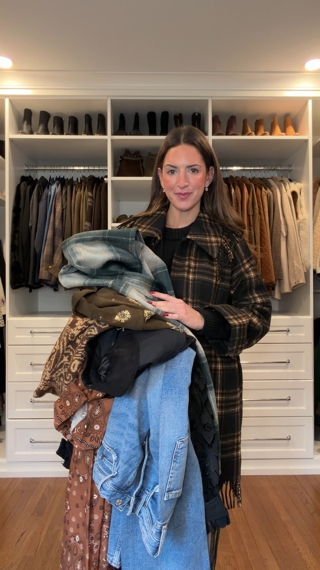 Shopbop fall haul!
Plaid & fringe jacket - 0
Green Plaid jacket - xsmall 
Lace arm jacket - small 
Dress - 0

Fall jackets 
Fringe jacket 
Jeans 
Denim 
Boots 
Booties