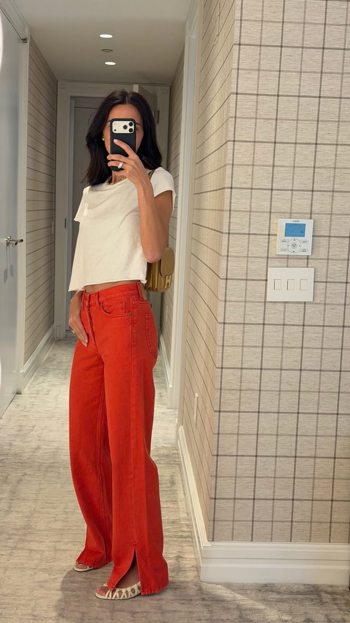 OOTD! Getting a quick bite. I linked my jeans in blue denim!