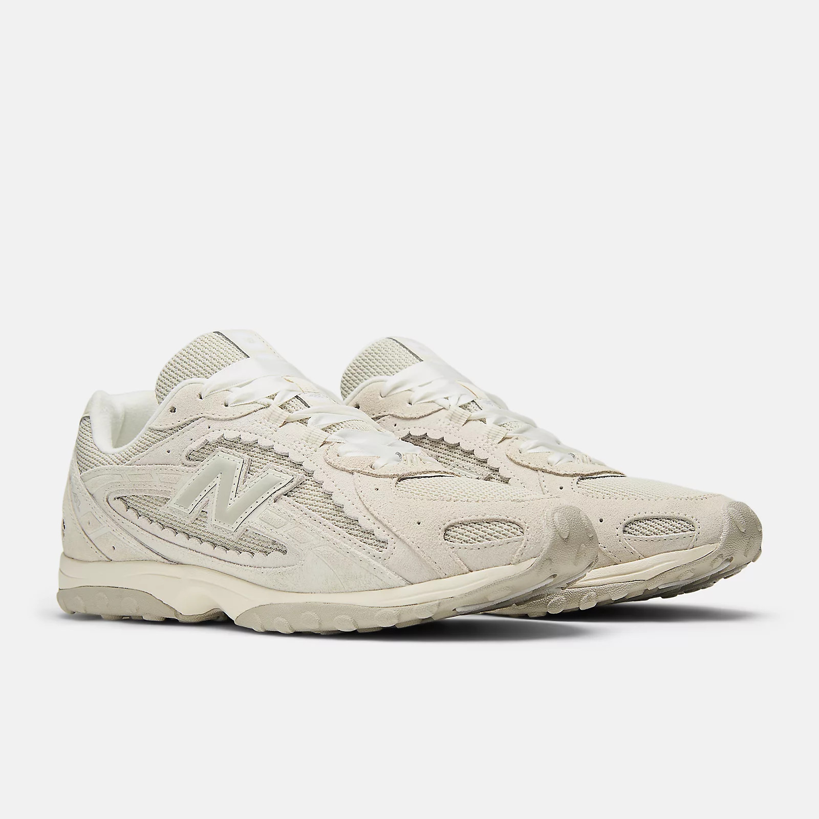 204L | New Balance Athletics, Inc.