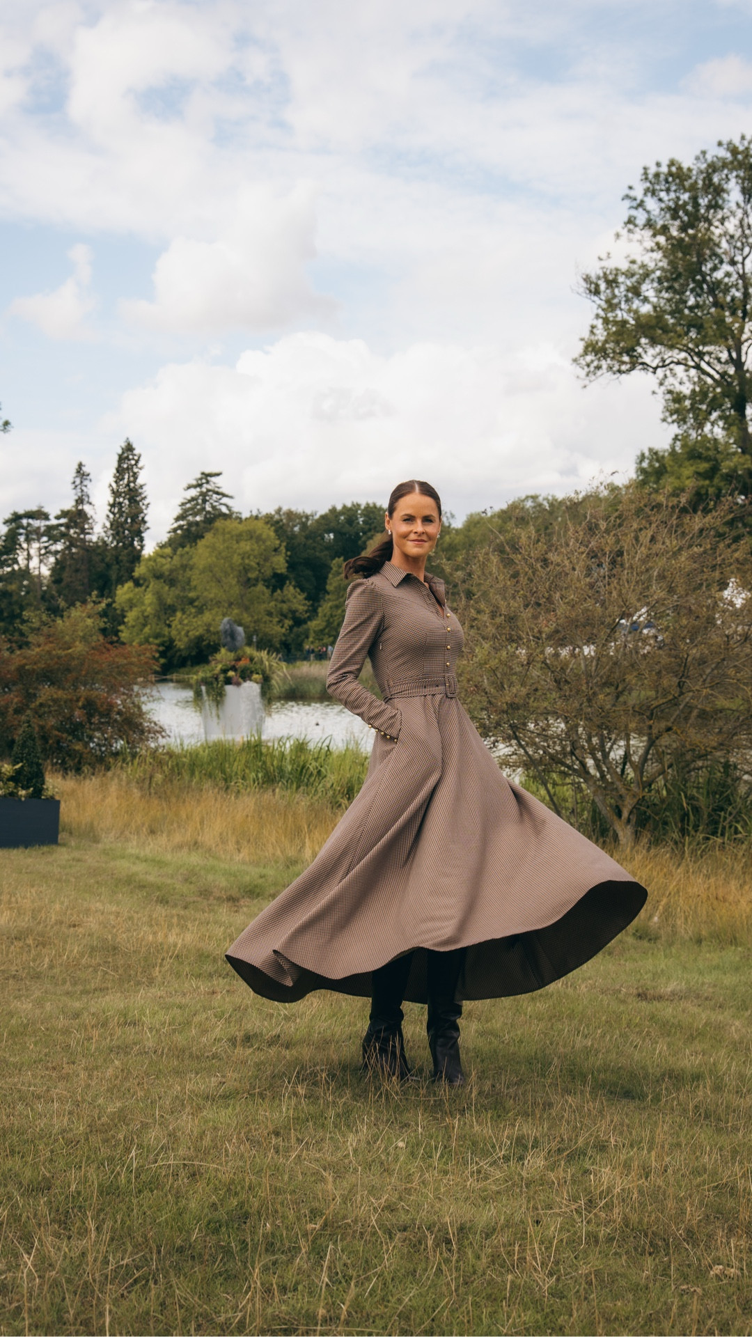 One of your favourite dresses is back for spring 🤍

The beautiful Heritage Dress was a firm favourite when it first launched, and I’m so excited to share that it’s returned just in time for the new season.

Today I’ve styled it with the Astoria Knee Boot and Soho Camera Bag -  perfect for a day in the countryside.

#HollandCooper #SpringCollection #BritishLuxury #EverydayElegance #OutfitInspo
