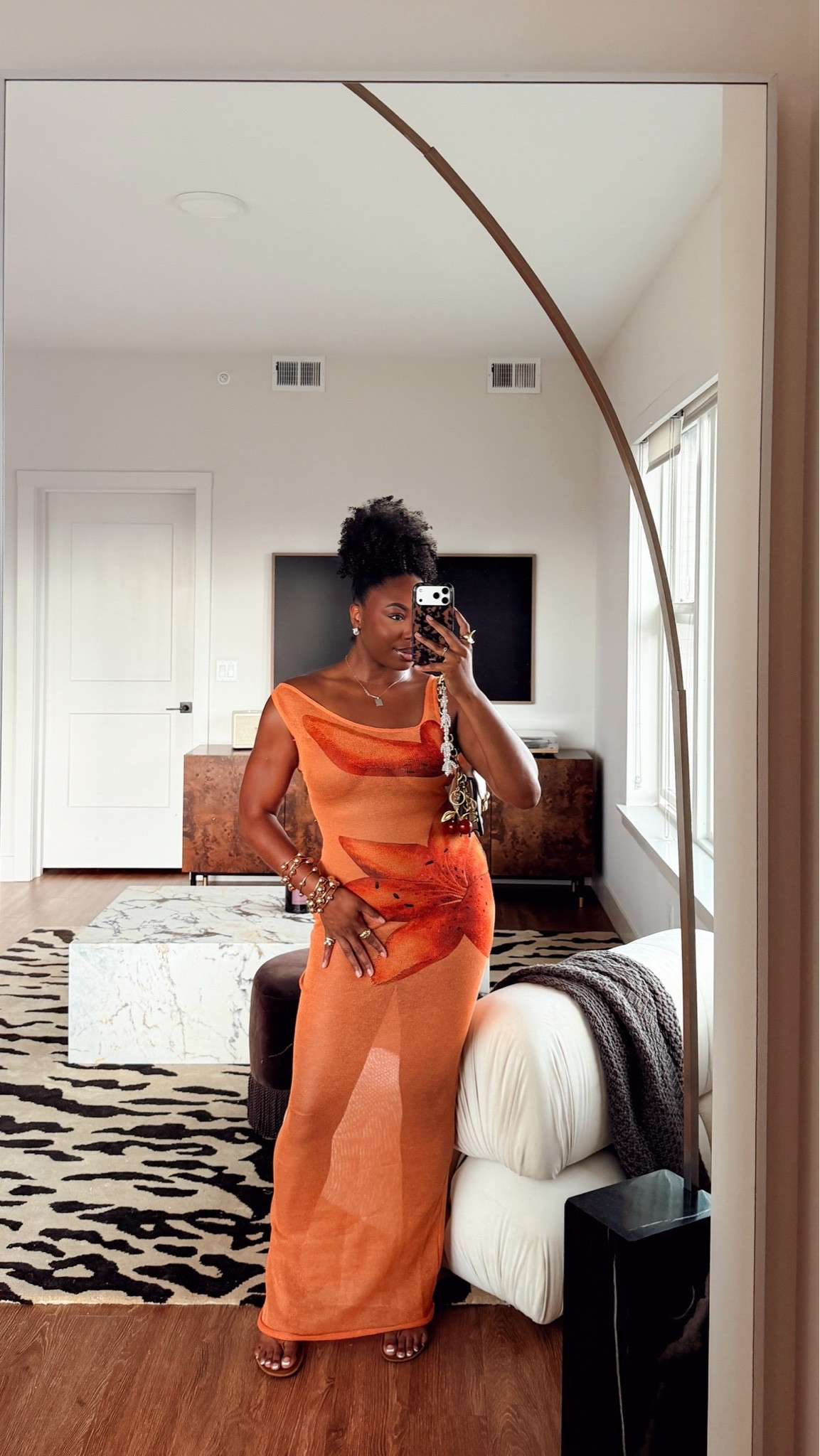 earth, wind and fire concert fit tonight. 

dress is hanifa 🌺