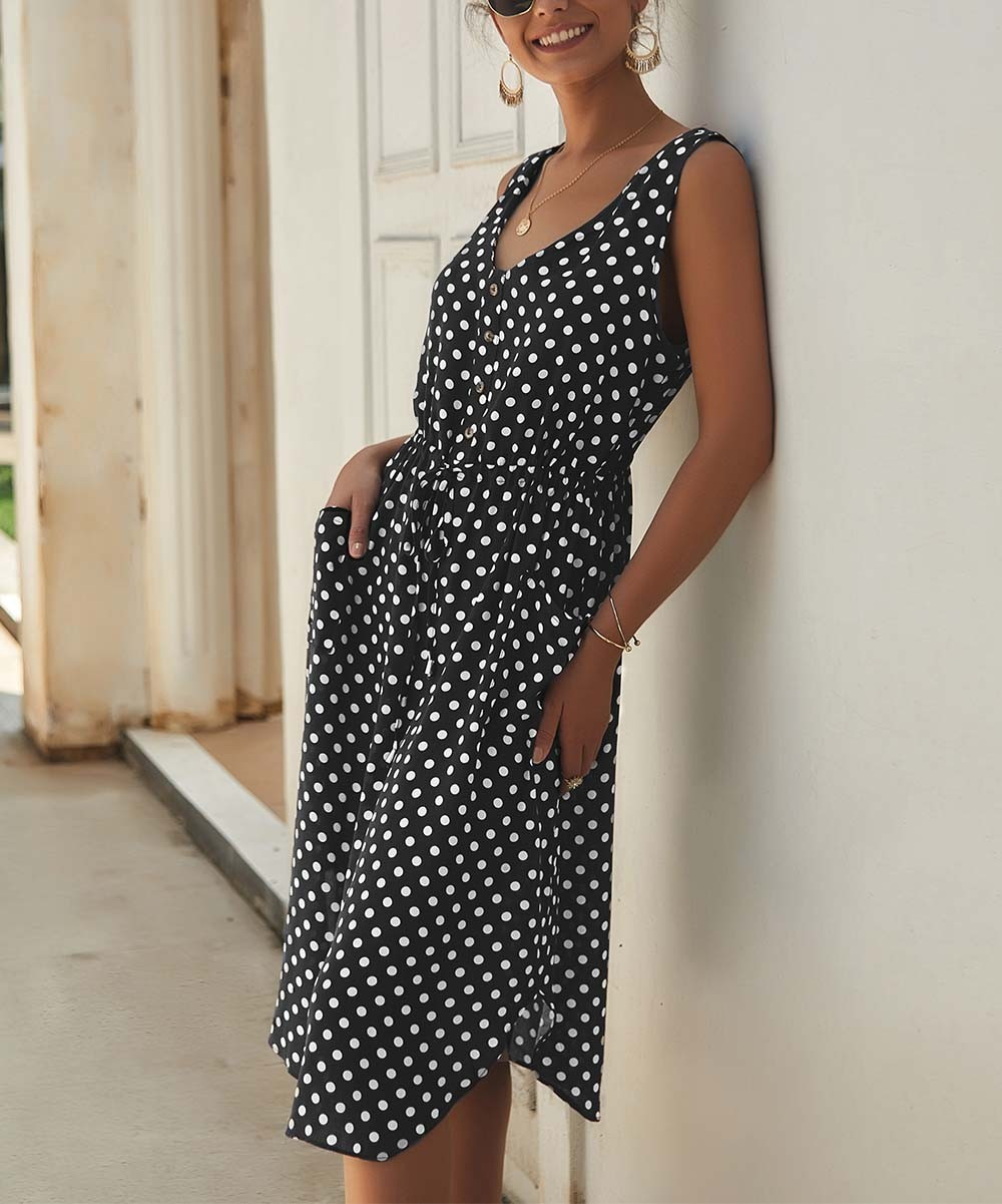 Sucrefas Women's Casual Dresses Black - Black Dot V-Neck Pocket Dress - Women | Zulily