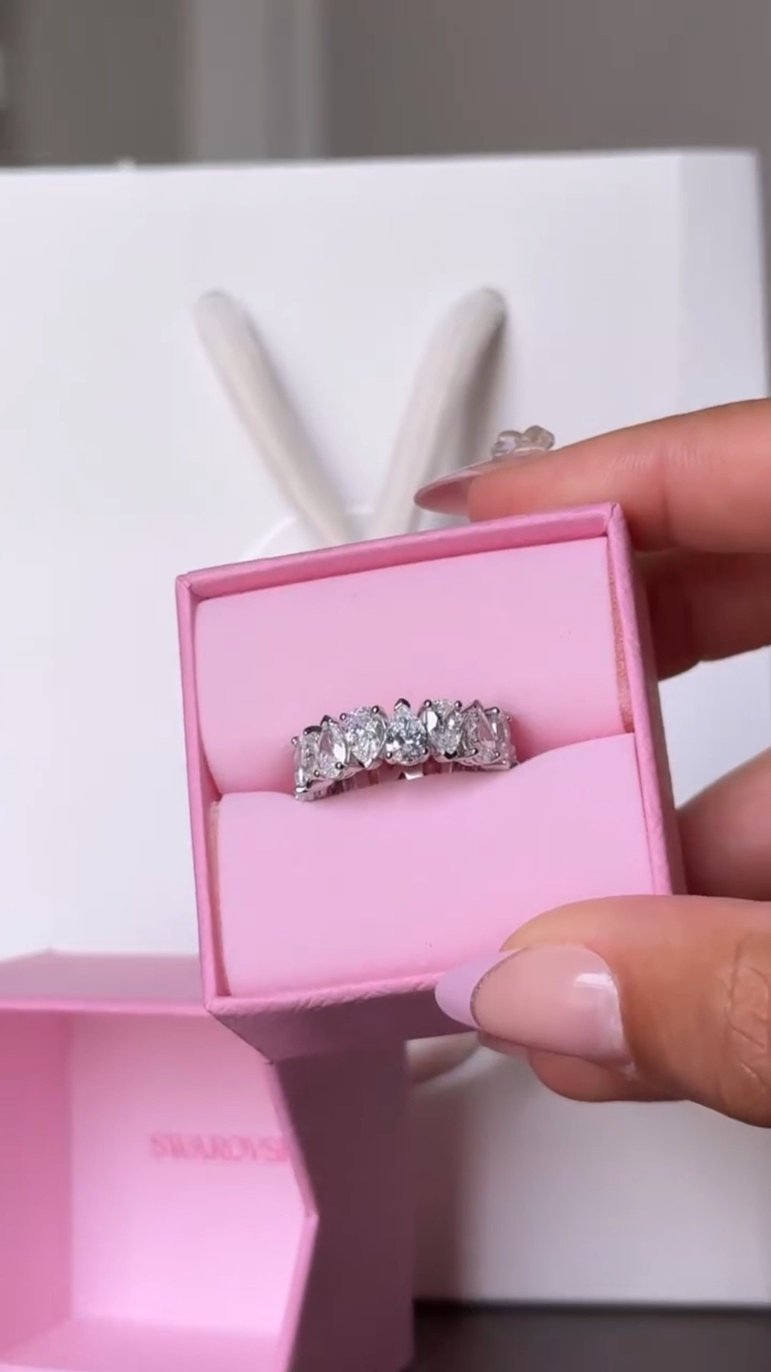 Loving someone is never a waste. My eternity 💍🧑🏻🎀💘

#LTKbrasil #LTKfamilia #LTKguiadepresente