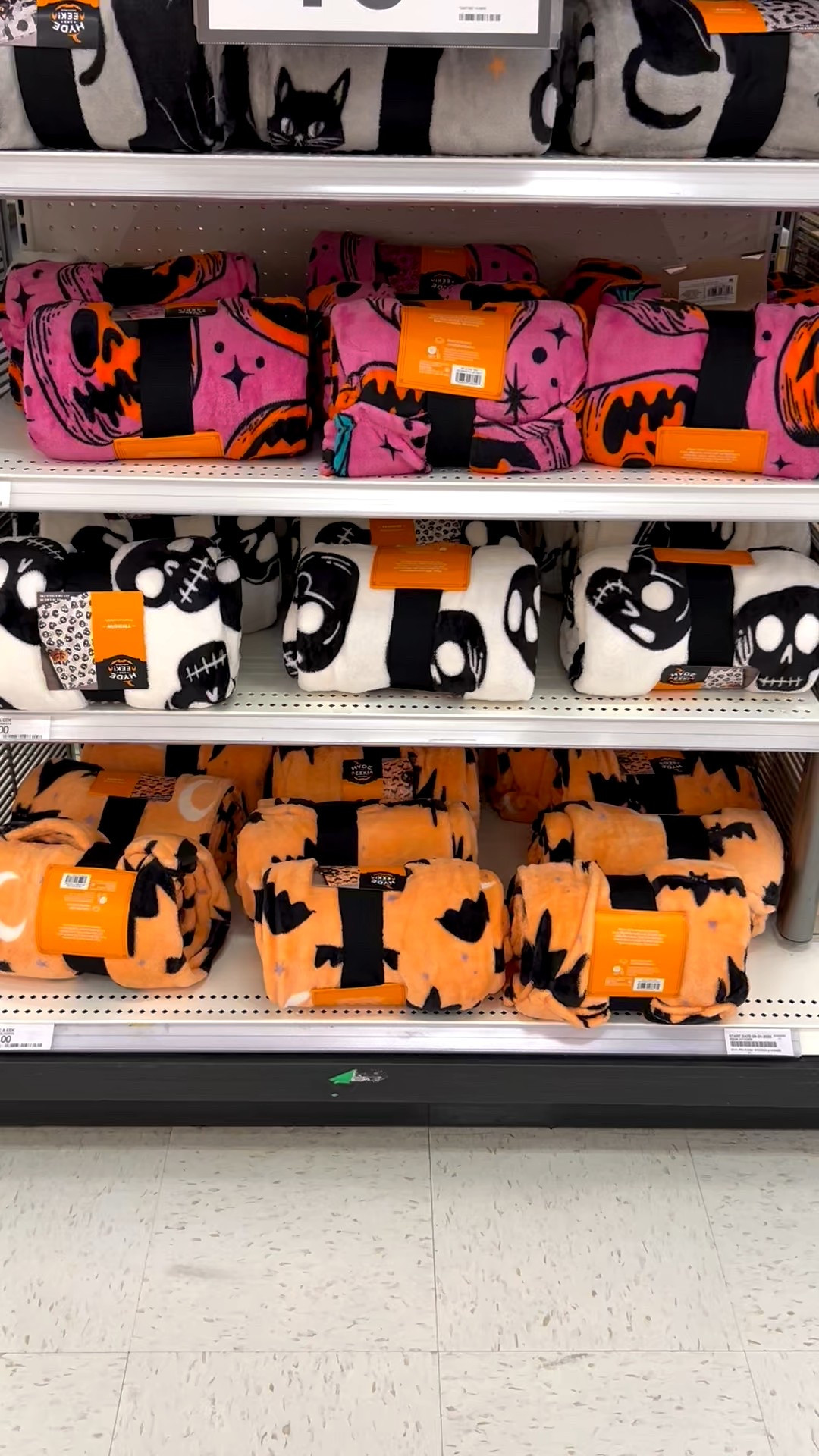 $10 Halloween at Target! #ltktarget #halloween #targetmom #ltkhome

#LTKFamily #LTKFindsUnder50 #LTKHalloween