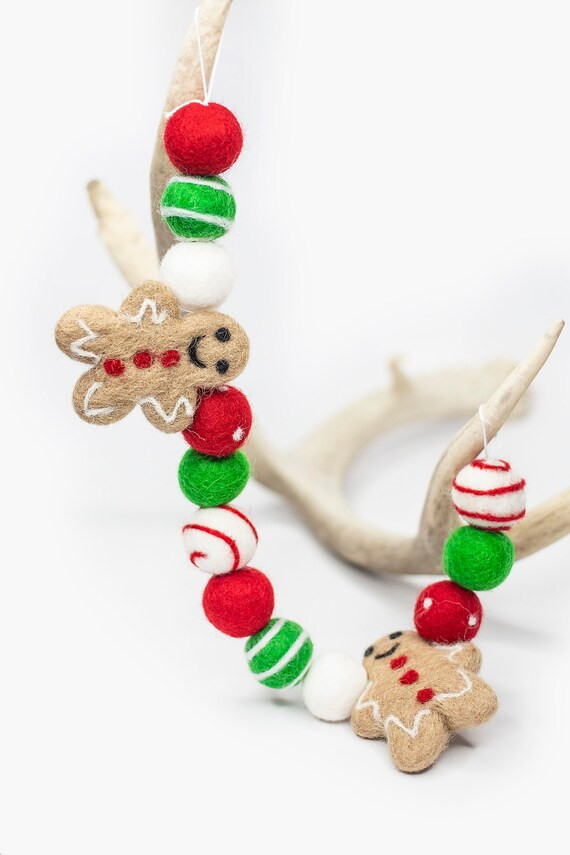 Red & Green Gingerbread Garland | Christmas garland | Felt Cookie Garland | Christmas decor | Gin... | Etsy (US)