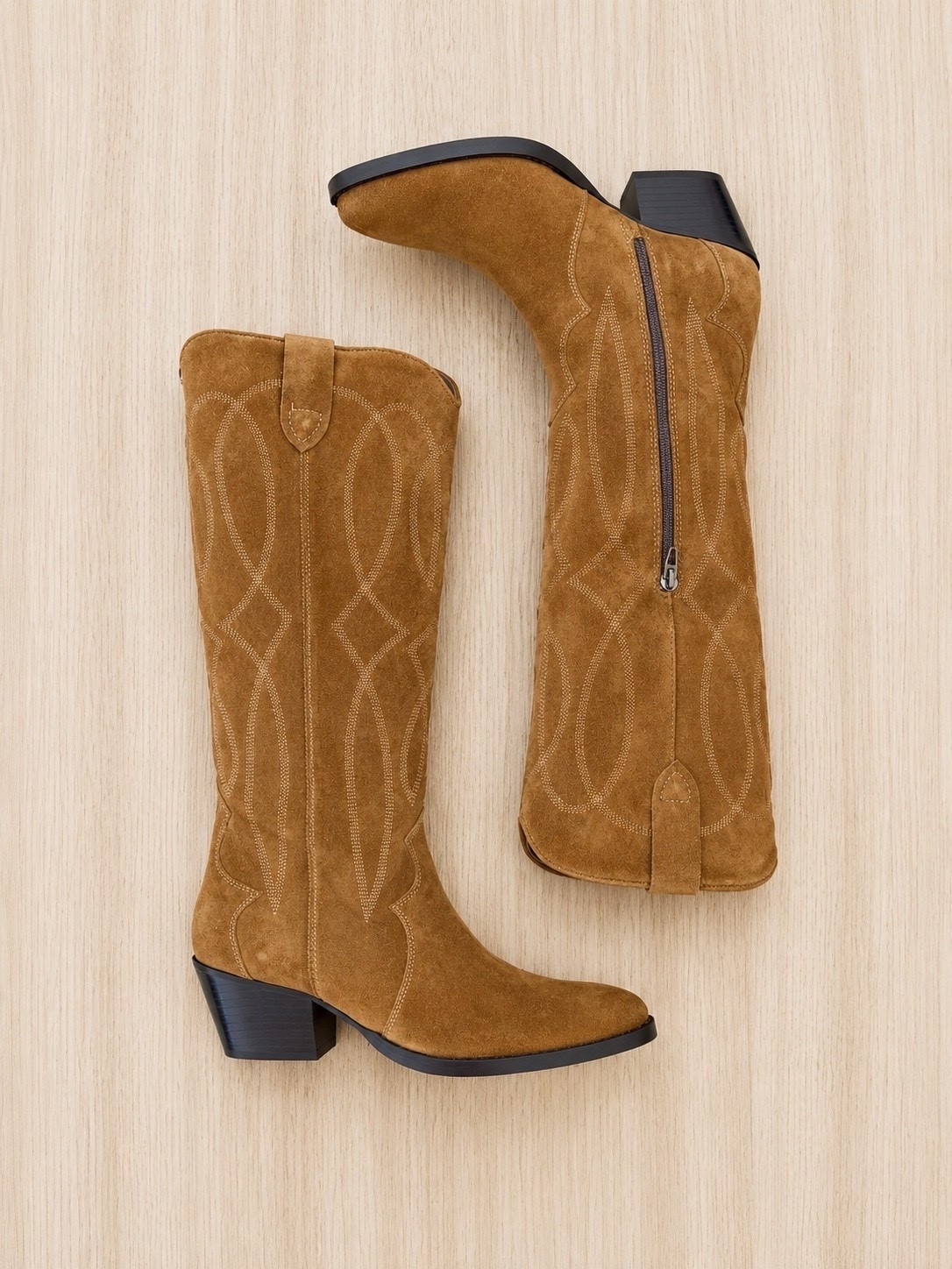 Dolce Vita Klancy Knee High Western Boot. 

Fit: 🤎 True to size! I’d stick with your normal size for the best fit. The knee-high silhouette is super flattering, and the cushioned footbed makes these comfy enough to wear all day.