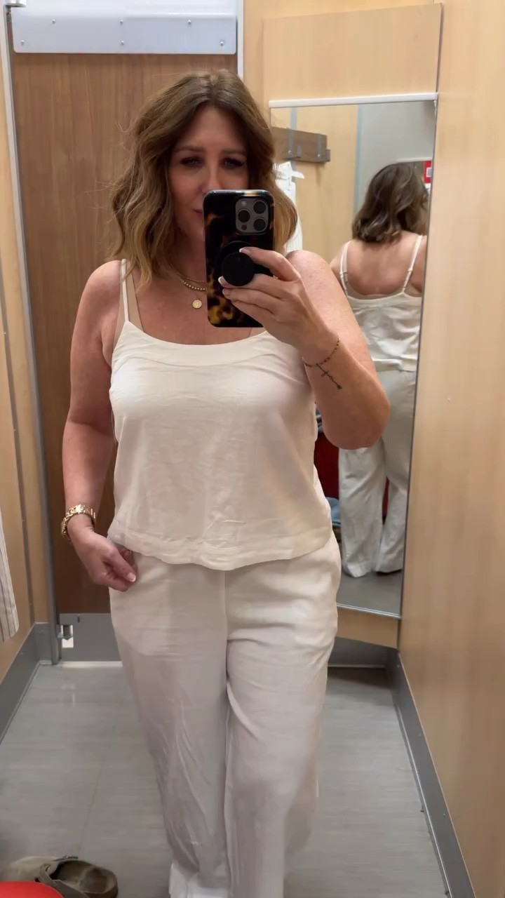 Spring called… and she shops at Target 🌸
These pieces are easy, flattering, and perfect for women over 40 who want to feel put together without trying too hard. Think effortless layers, fresh colors, and silhouettes that move with you — not against you. Comfortable, chic, and budget-friendly? Yes please.

Which look are you grabbing first? 
Drop it below 👇 And save this for your next Target run!

#TargetStyle
#WomenOver40Style
#SpringOutfits
#EffortlessStyle
#TargetFinds
WeekendCasual

#LTKspring #LTKspringtrends #LTKTravel