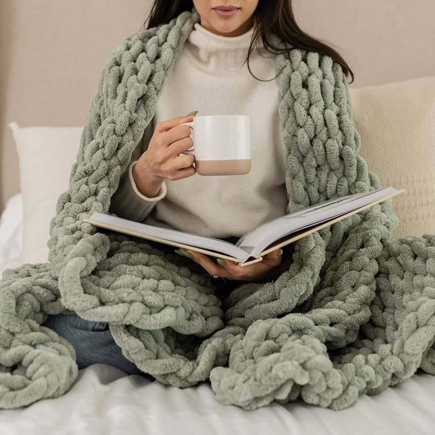 SAMIAH LUXE Green Chunky Knit Blanket Throw 50x60; Knitted Throw Blankets for Boho Decor,Large Kn... | Amazon (US)
