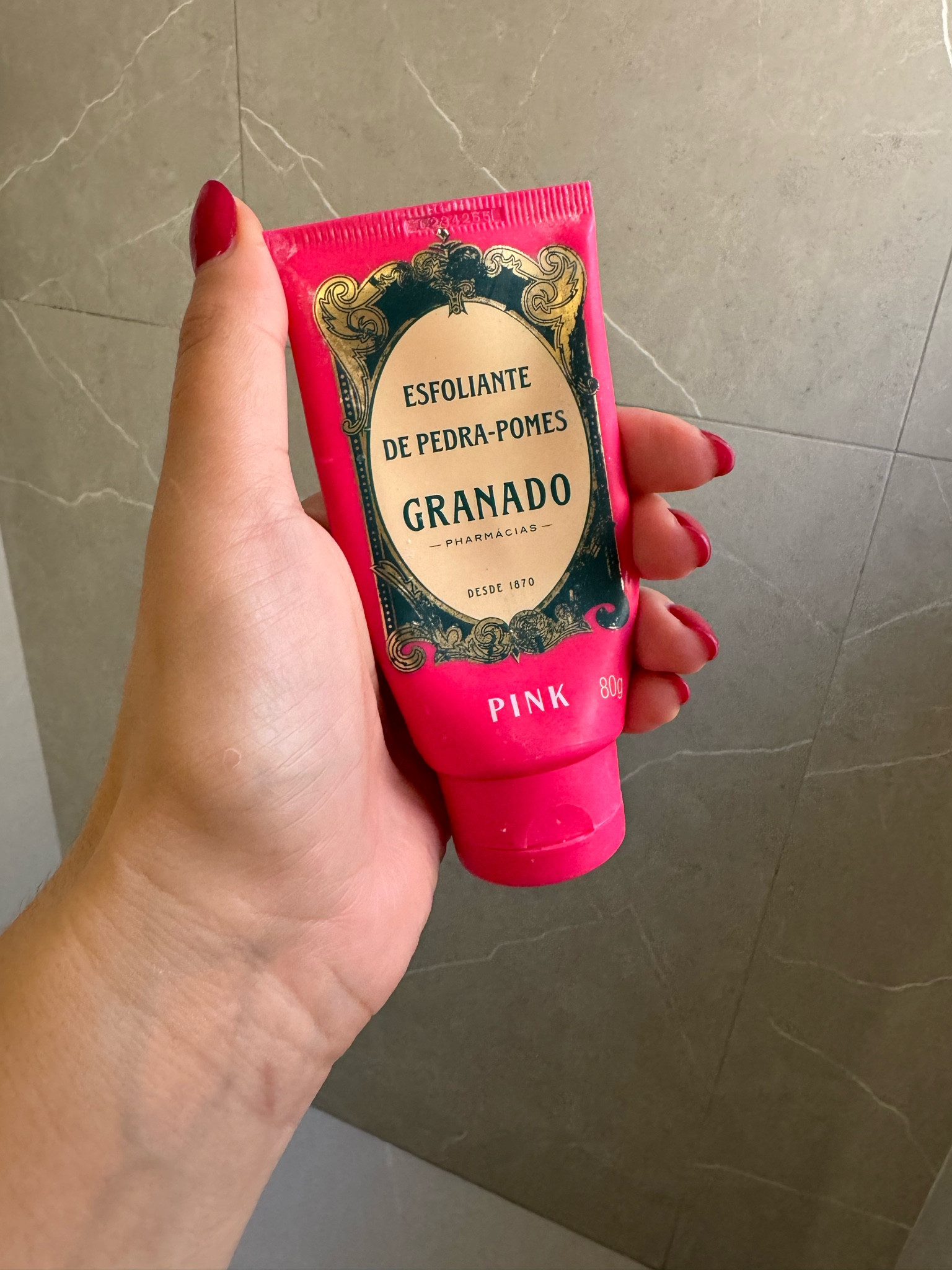 Produtos que uso no Box: esfoliante de pés da Granado. É sensacional. Retira toda a pele morta. Deixa liso!!!

#LTKbeauty #LTKwinter #LTKbrasil