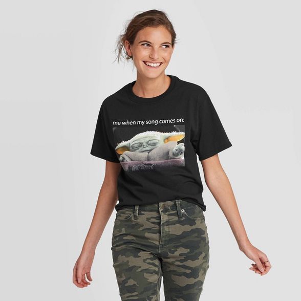 Women's Star Wars Baby Yoda Short Sleeve Graphic T-Shirt (Juniors') - Black | Target