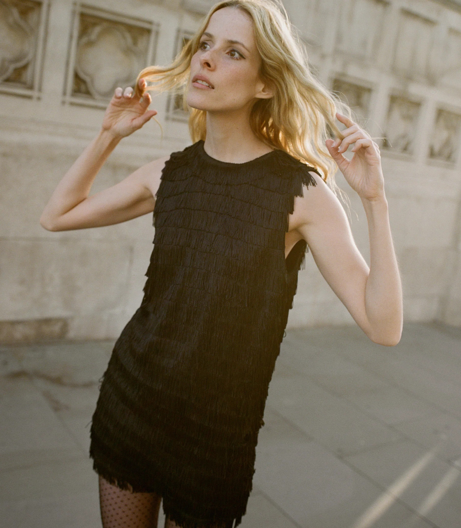 Soirée Tunic Top - Black | DÔEN | DOEN
