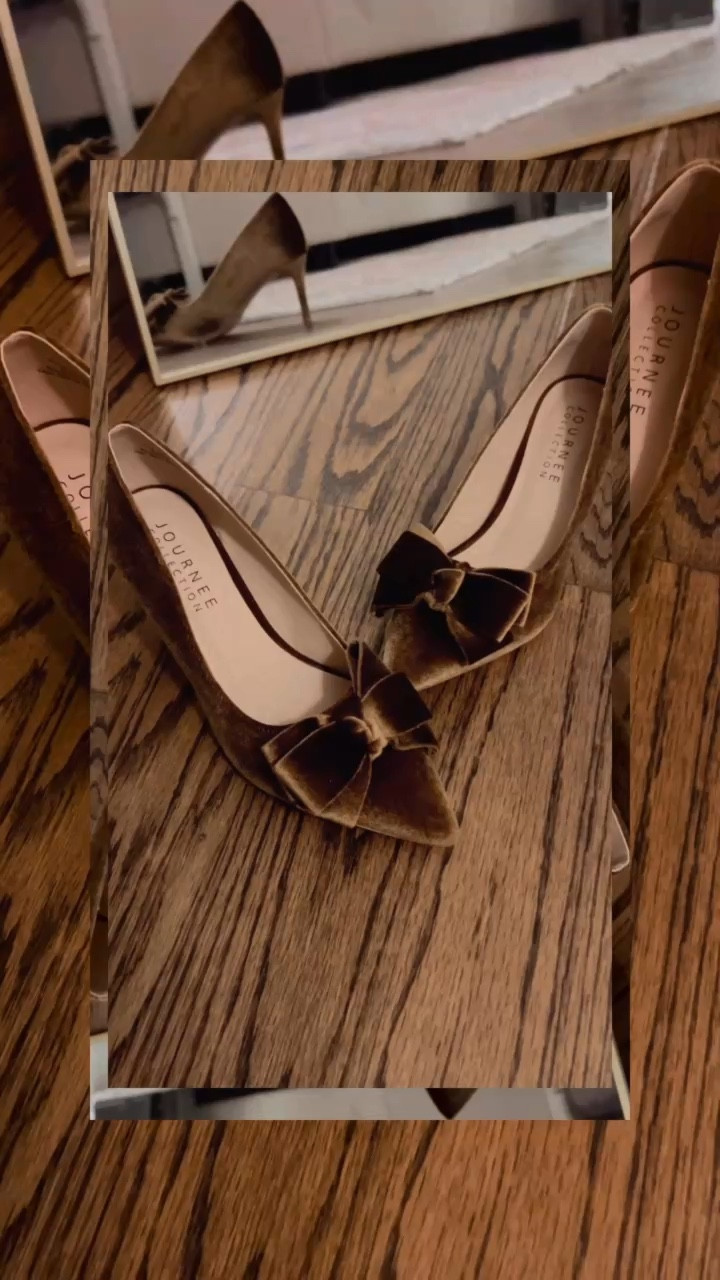 The perfect fall shoes do exist! These gorgeous velvet heels with the darling bow detail are from target and they’re under $60! They come in other beautiful colors and are so perfect for fall, the holidays, work or anytime you just want to feel fancy!

#LTKFindsUnder100 #LTKShoeCrush #LTKVideo