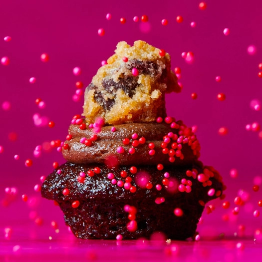 Love Gift Box 25-Pack | Baked by Melissa