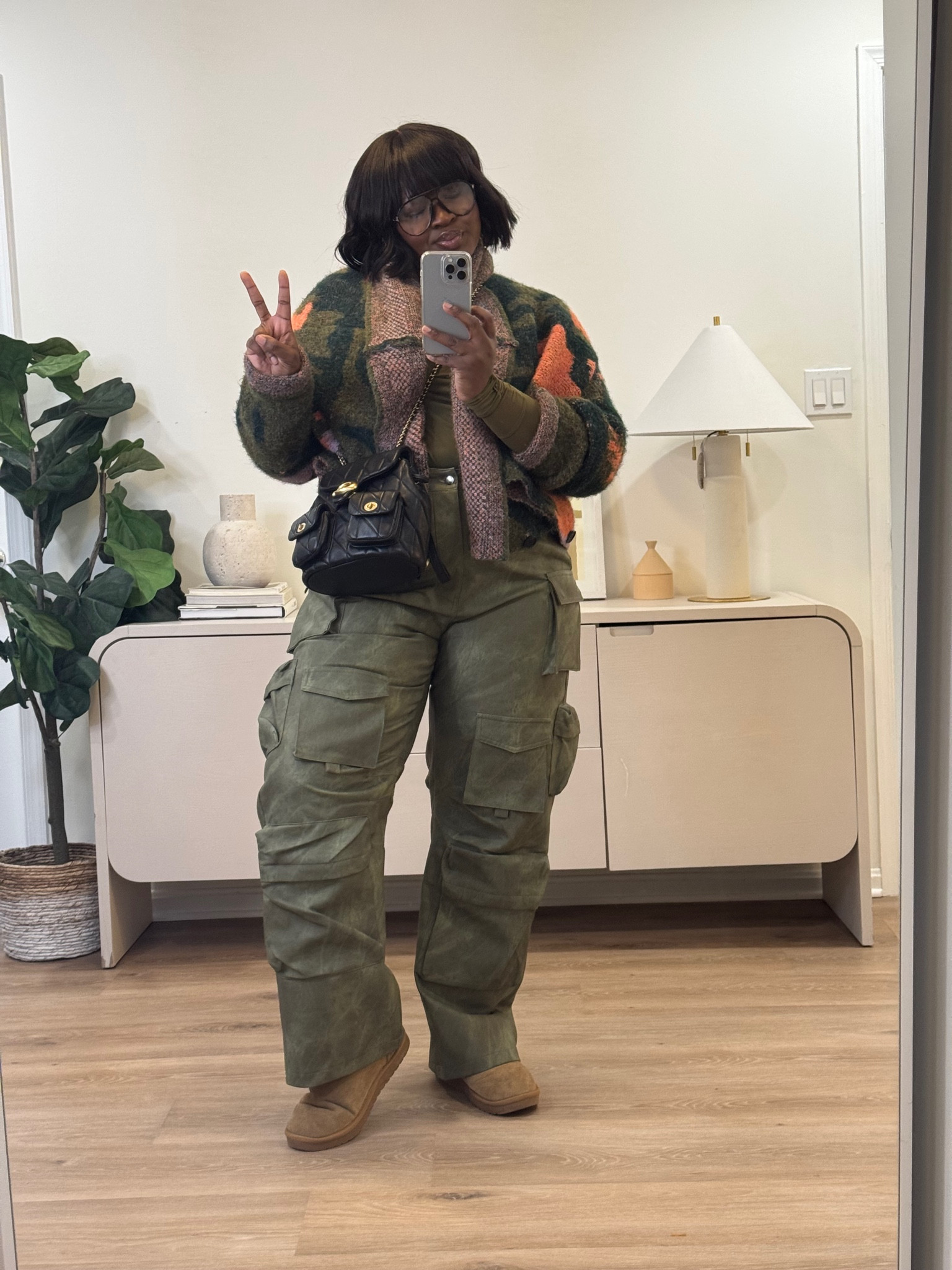 These cargo pants are serving ALL the vibes. Perfect for dressing up or keeping it casual. Don’t miss out—grab yours now before they’re gone.
Cargo Pants 
Cargo Pants Outfit
Cargo Pants Women
Cardigan 
Cardigan Sweater
Cardigan Amazon
Cardigan Outfits#LTKMostLoved

#LTKMidsize #LTKStyleTip