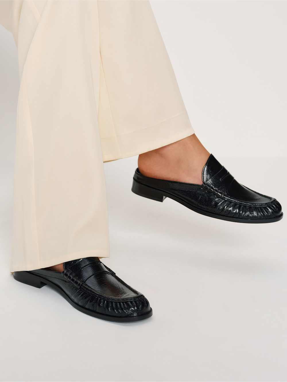 Francine Loafer Mule | Reformation (Global)
