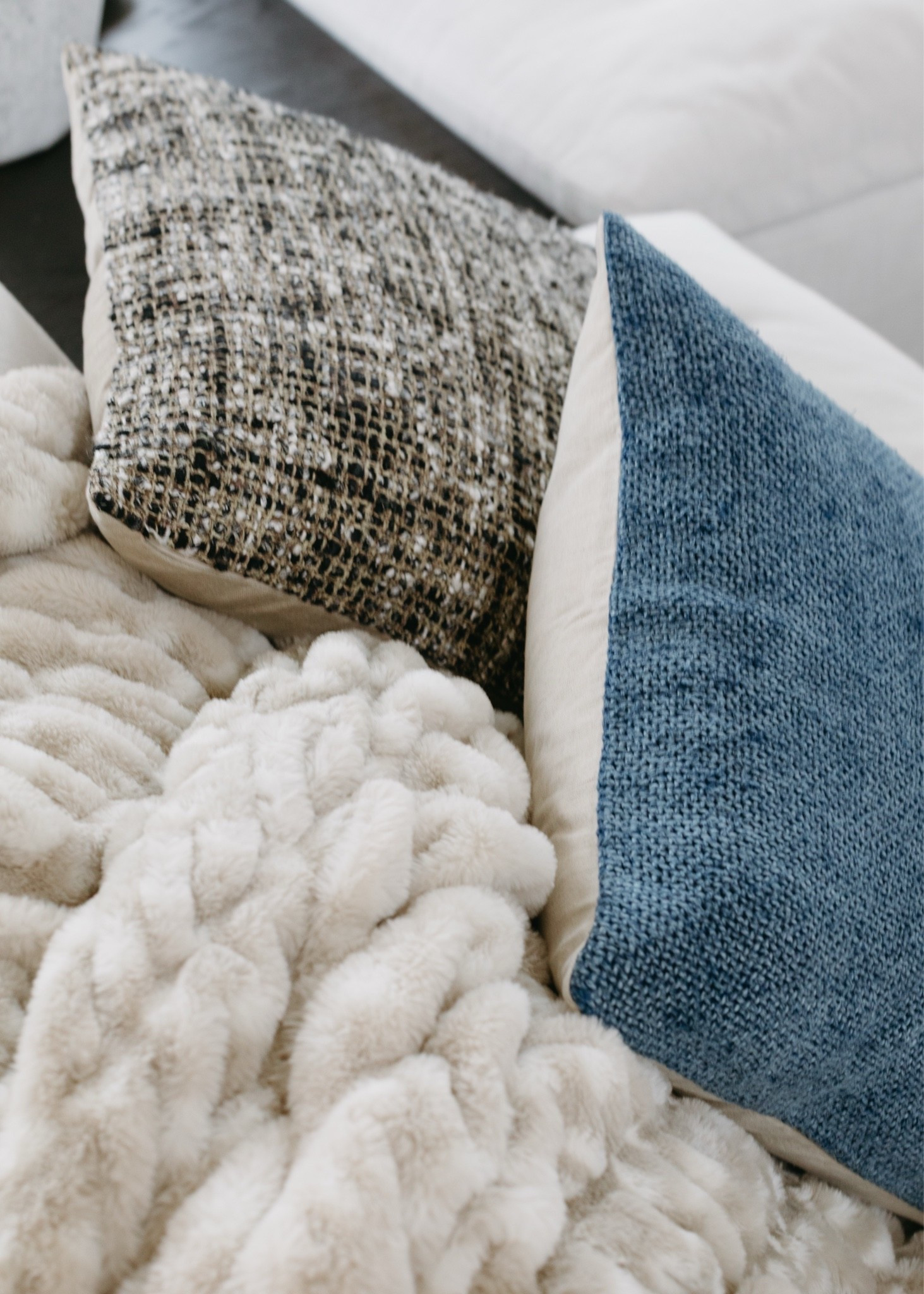 I can’t resist a good throw pillow. Such an easy way to add cozy texture to your space. Sharing some of my all time faves.

#LTKdayinmylife #LTKHome