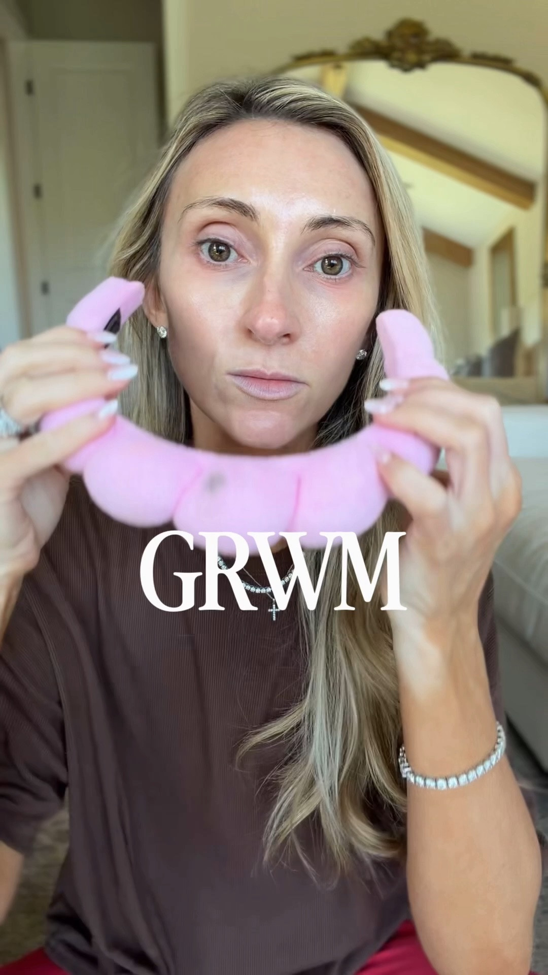 GRWM! Trying some new makeup and using some old faithfuls!tried a new lipstick and I love the formula but it’s way too pink for me so I’m linking my favorite one 🤍

#LTKdayinmylife #LTKgrwm #LTKBeauty