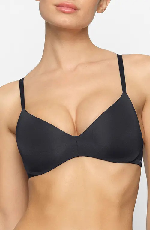 SKIMS Wireless Form Push-Up Plunge Bra in Onyx at Nordstrom, Size 40Dd | Nordstrom