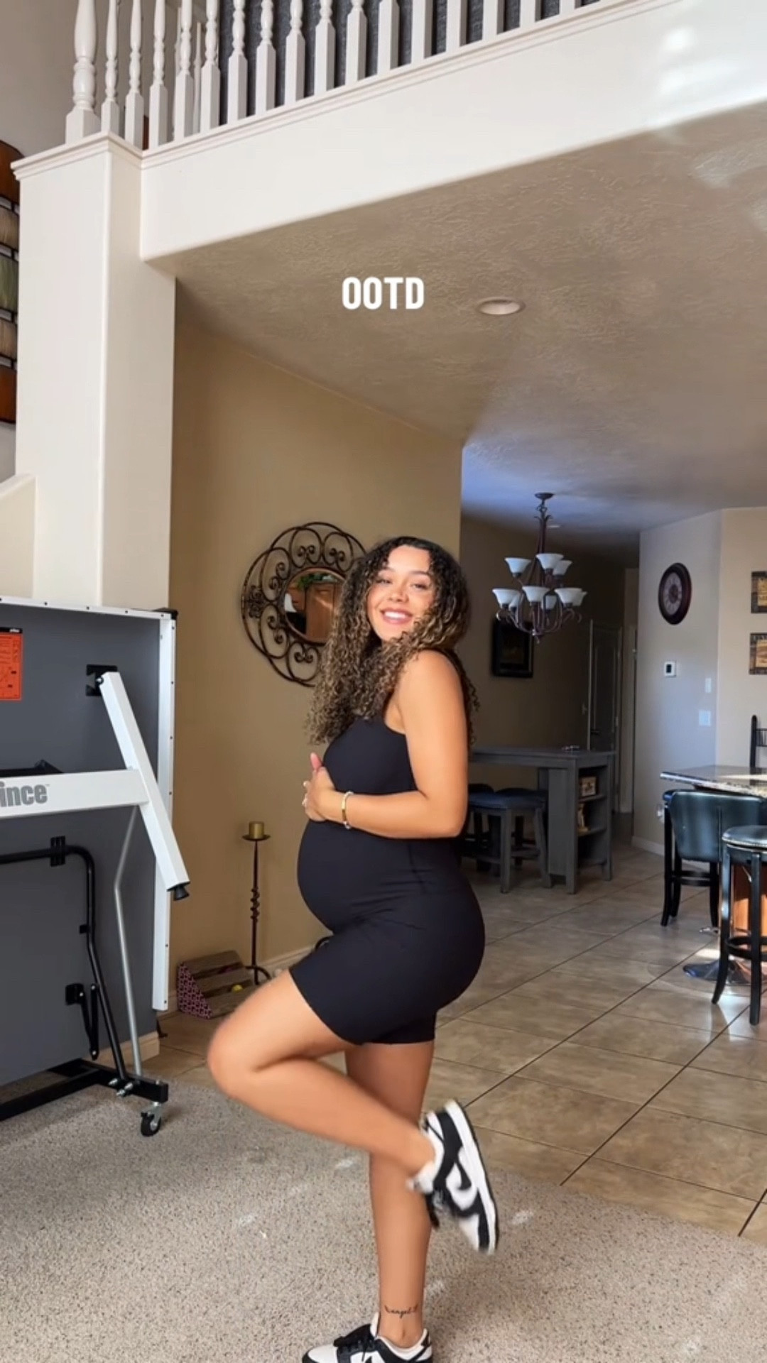 perfect summer + fall bodysuit 
wearing a size S