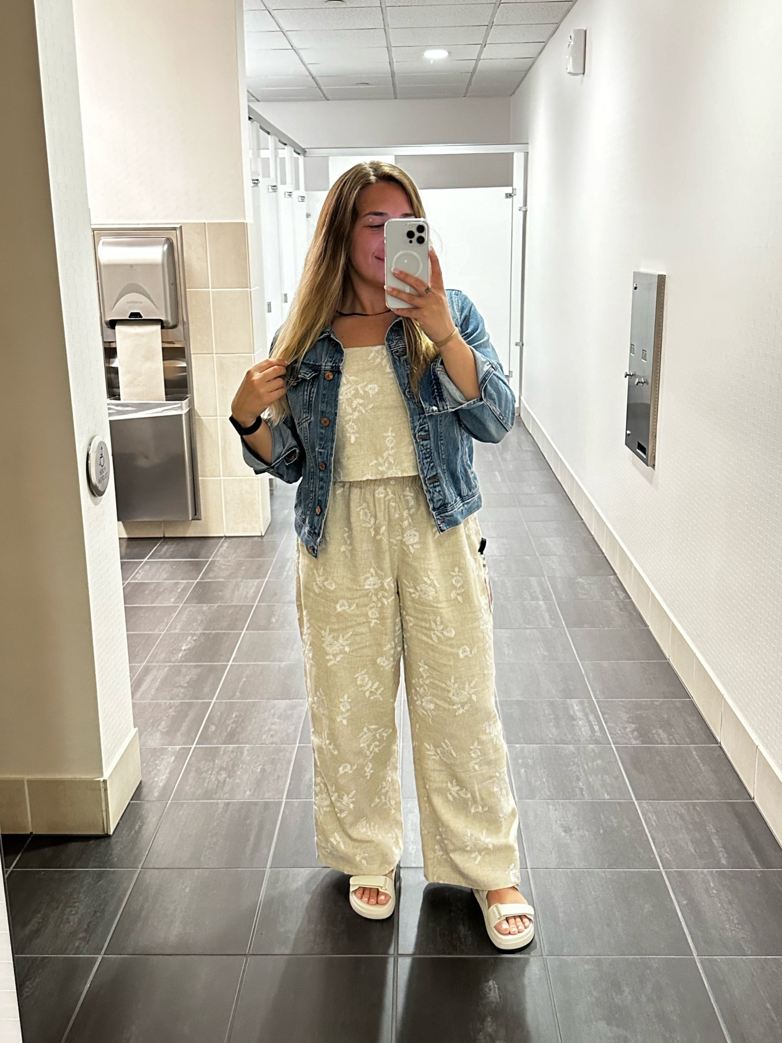 The cutest linen set for spring!!! Perfect for work & so comfy 🫶🏼 

Set is from Abercrombie & shoes are going to be a staple for me this summer - they are so cute and comfortable!

There’s also a matching pair of shorts if you prefer those to the pants 🫶🏼

#LTKStyleTip #LTKWorkwear #LTKFindsUnder100