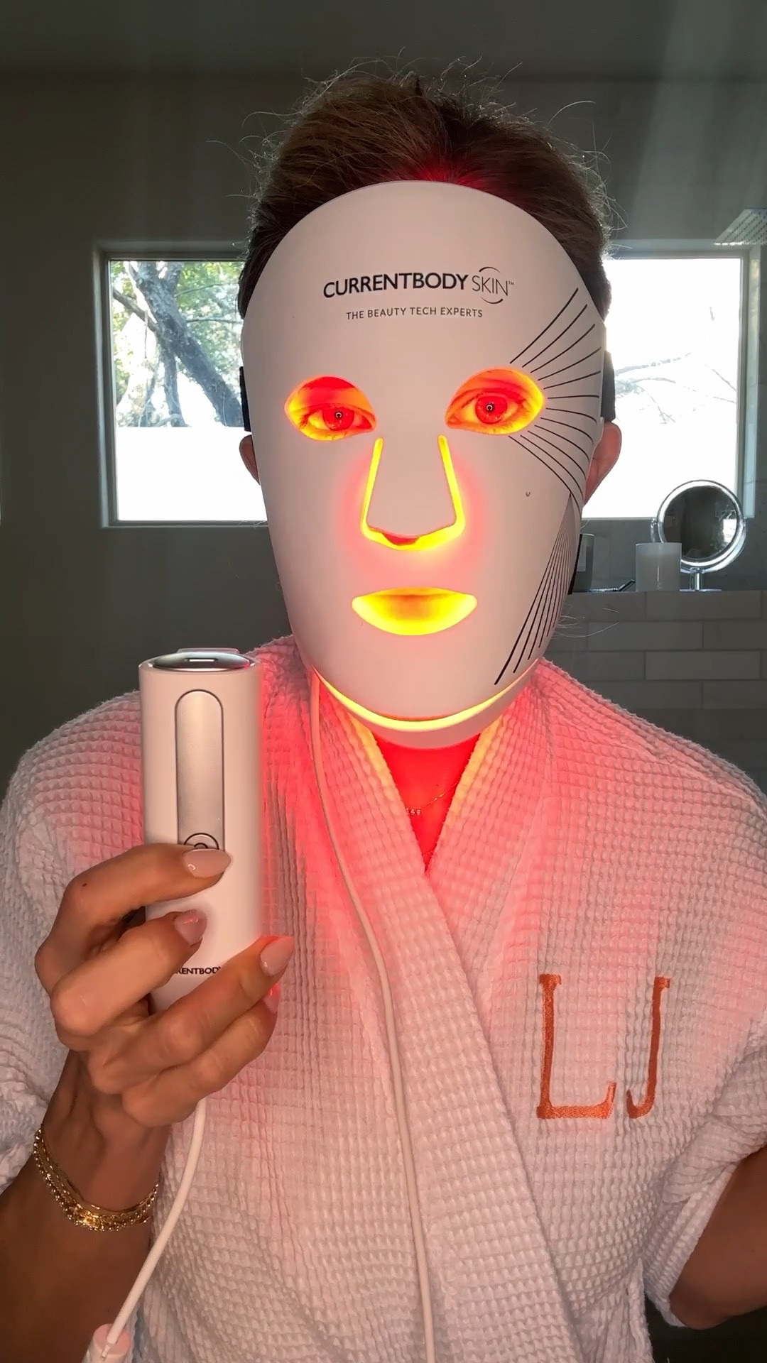 Use code LisaJ for Ziip and Currentbody 


#LTKOver40 #LTKBeauty