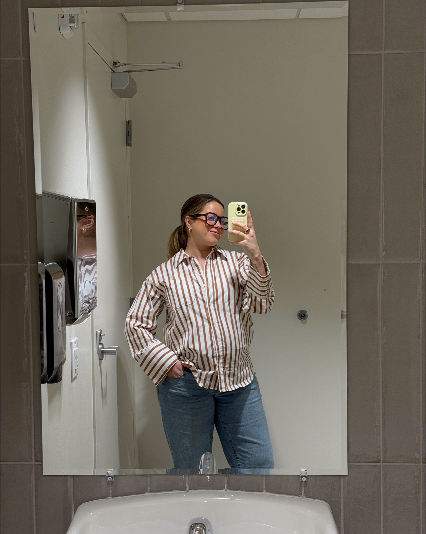 Work ootd, bump friendly. Top is old from sezane, linking similar styles! Jeans are old navy, wearing a size 12. Flats are dolce vita, fit so comfortably, perfect for springg

#LTKootd #LTKSpringSale #LTKWorkwear