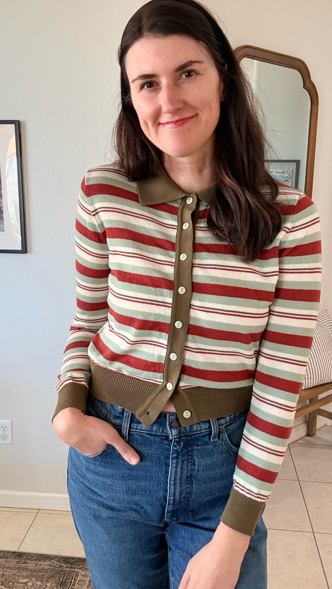 Unintentional Christmas colors top I’m obsessed about. I sized up to a large because it runs small. 



#LTKTall #LTKHoliday #LTKmomlife