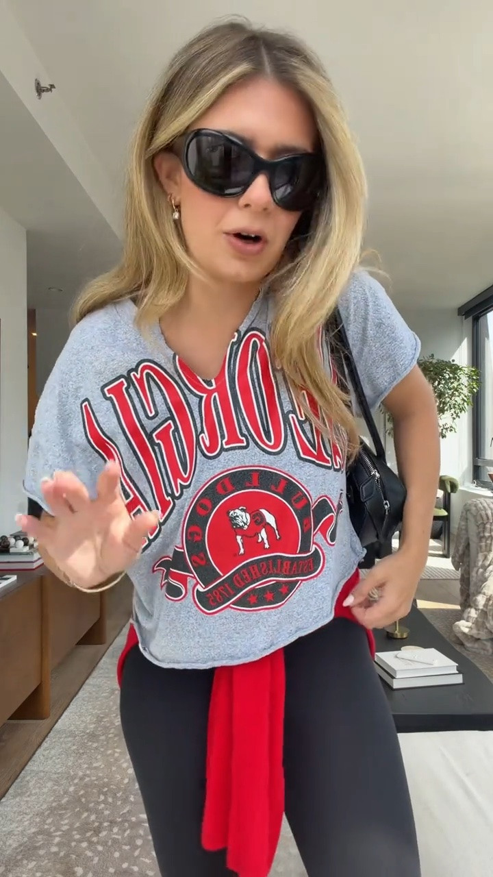 GAME DAY!! ❤️🖤