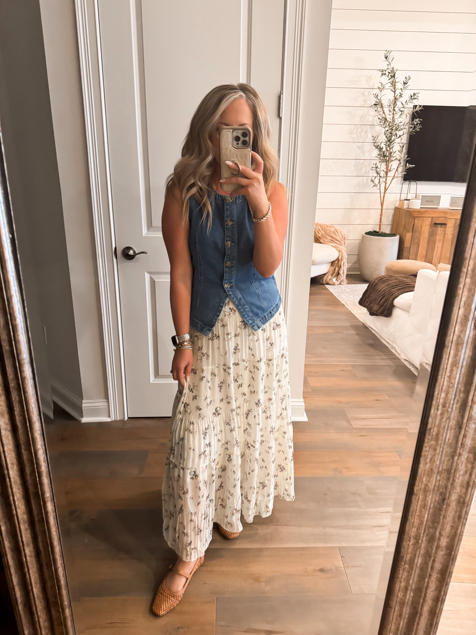 Amazon fashion Amazon finds teacher outfit casual workwear outfits fall outfit fall fashion fall workwear maxi skirt & denim vest size small

#LTKFindsUnder50 #LTKWorkwear