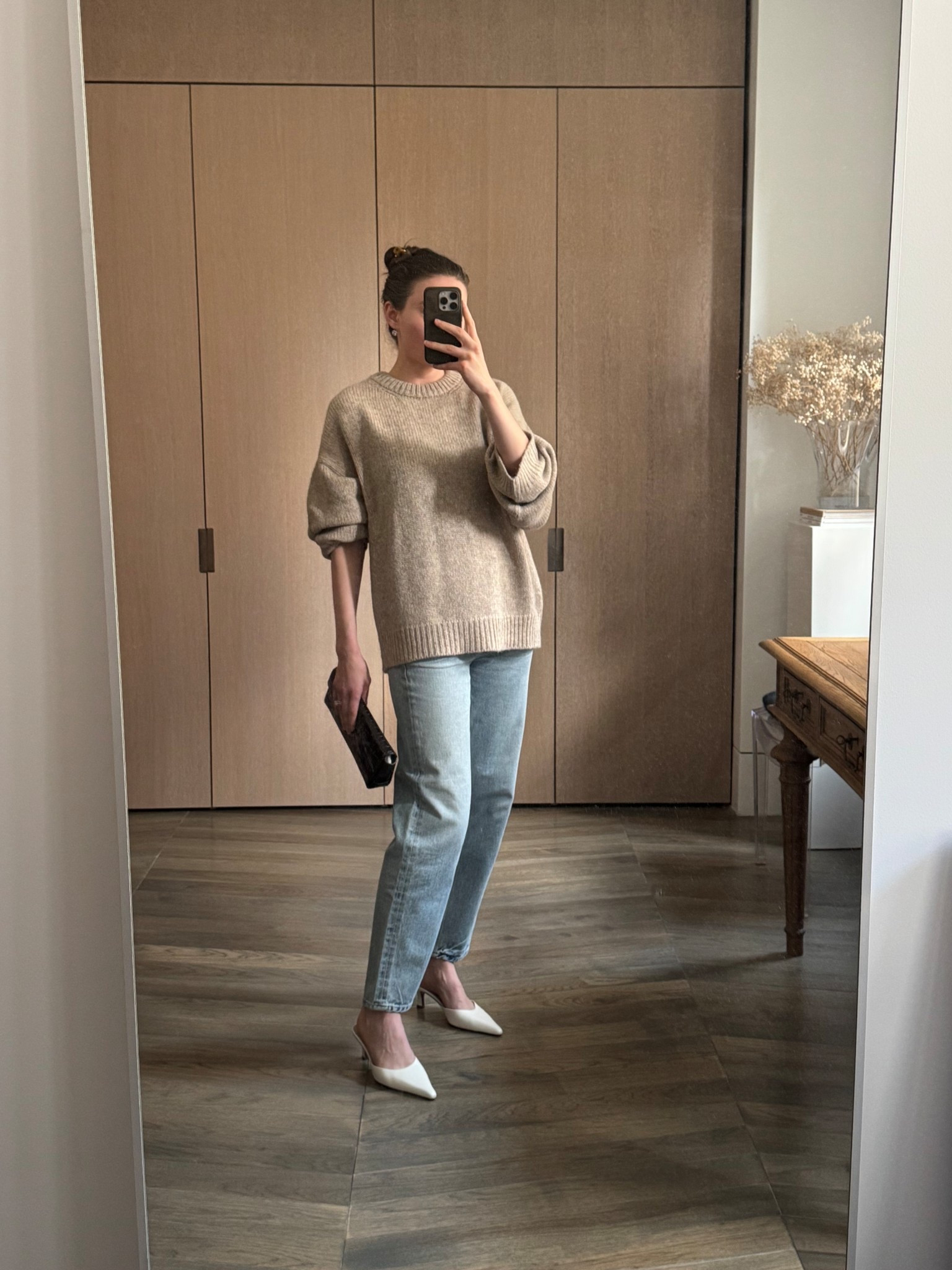 Soaking up the last of my sweaters for the foreseeable future 

#LTKItBag #LTKShoeCrush #LTKStyleTip