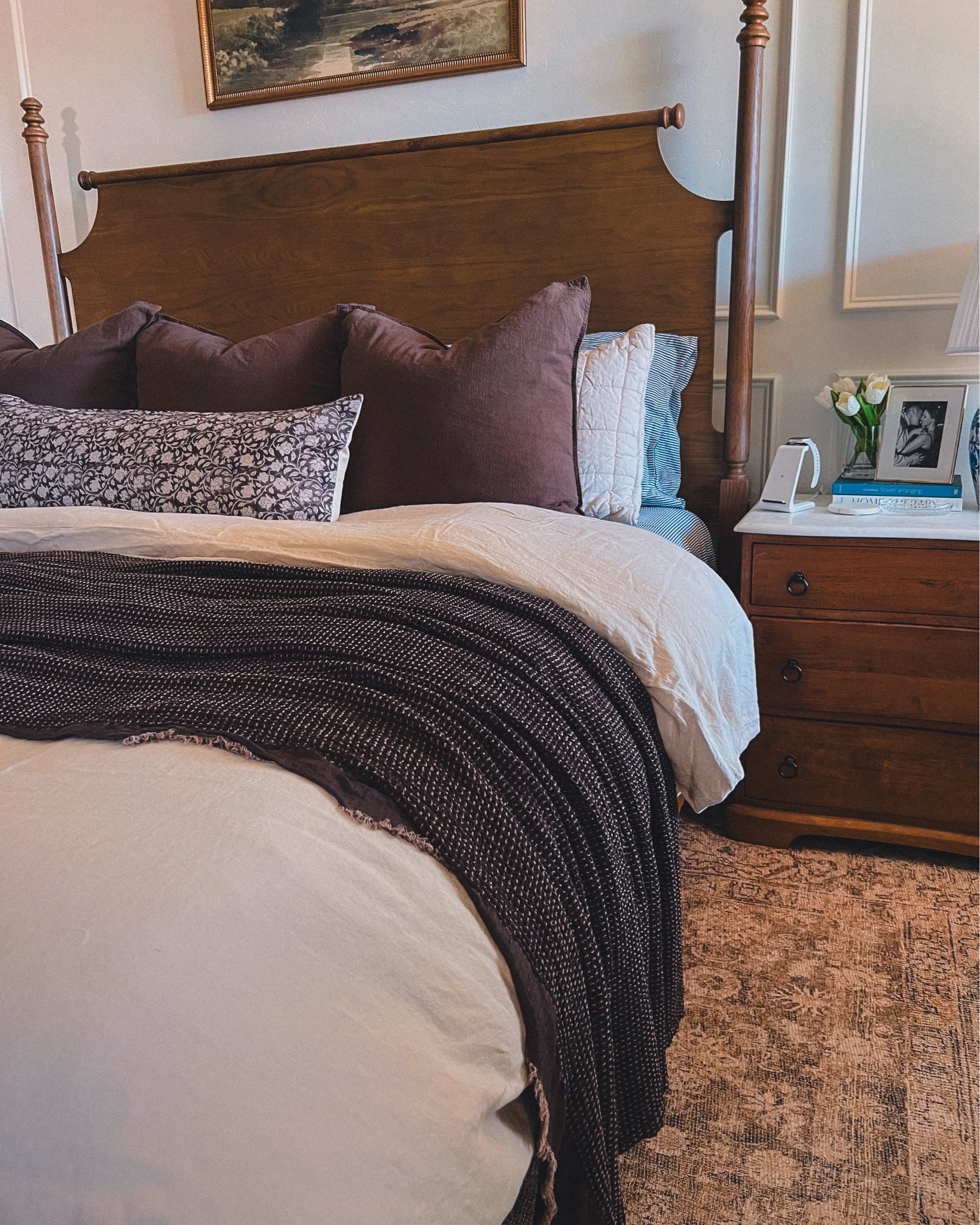 I’ve had so many people ask about the bed itself and it was out of stock for the longest time. I finally found an almost identical bed frame 😍

#LTKSeasonal #LTKHome