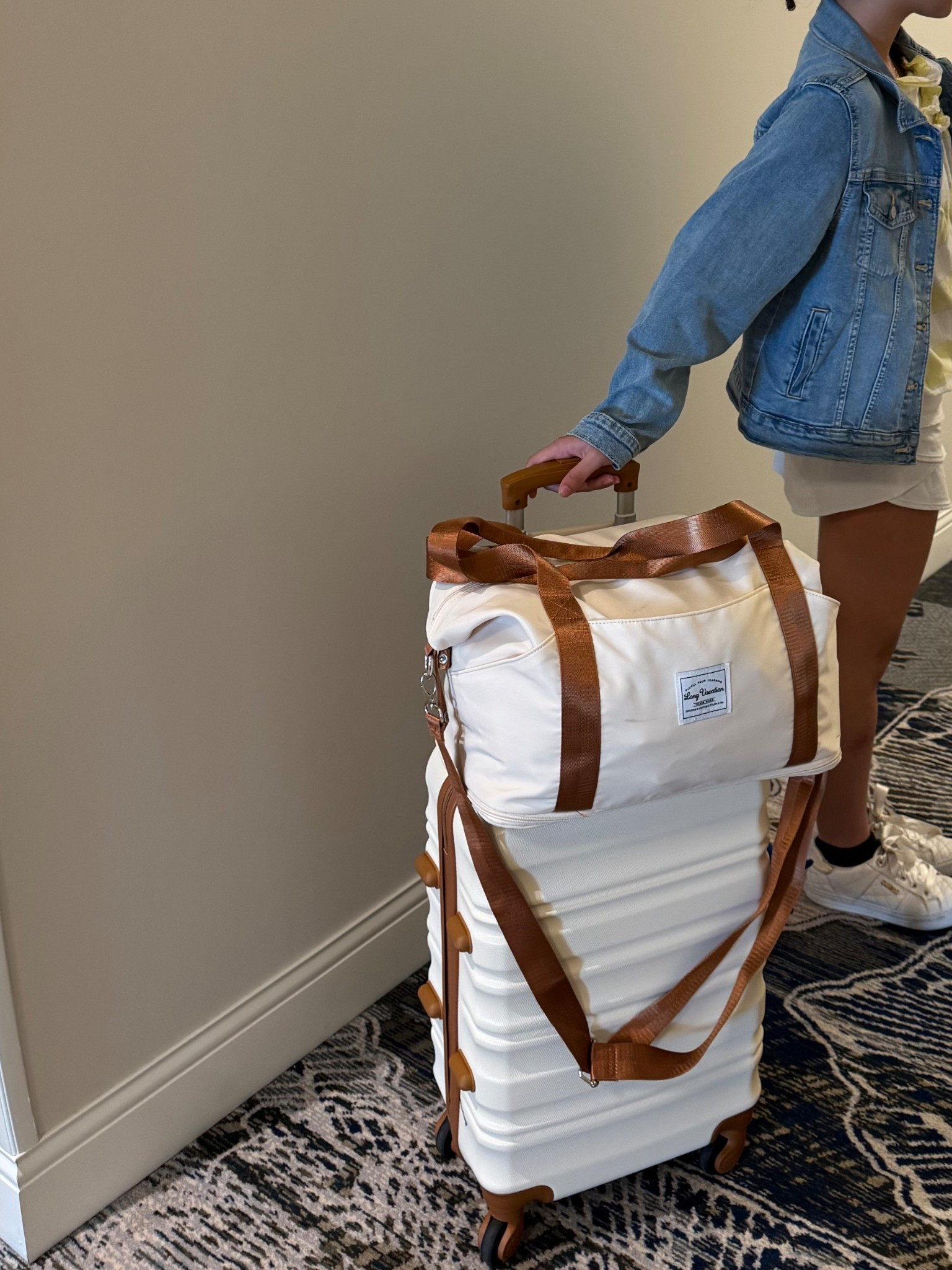 Sale Alert! My daughter’s favorite luggage set is currently 25% off @Amazon!

#LTKSaleAlert #LTKTravel #LTKFamily