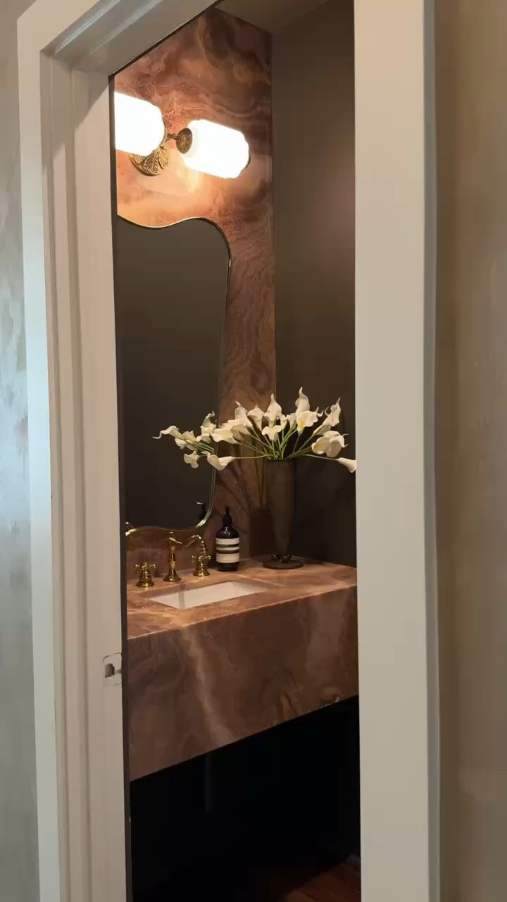My new faux calla lillies 😍

Amazon find, amazon home, amazon home finds, amazon prime day, amazon deals, prime day