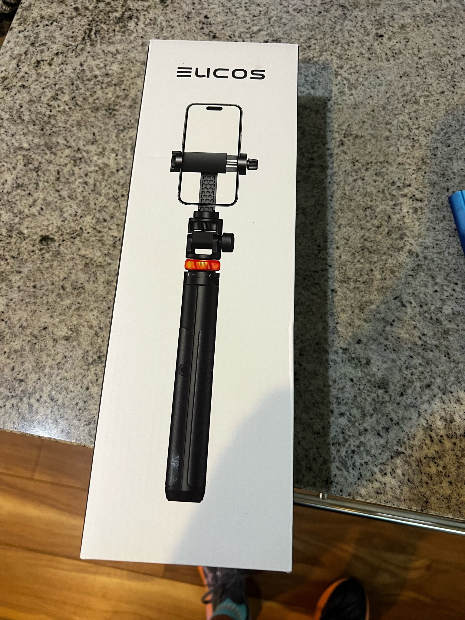 Tripod
Collapsible tripod 
Sturdy tripod
Content creation 

#LTKtravel