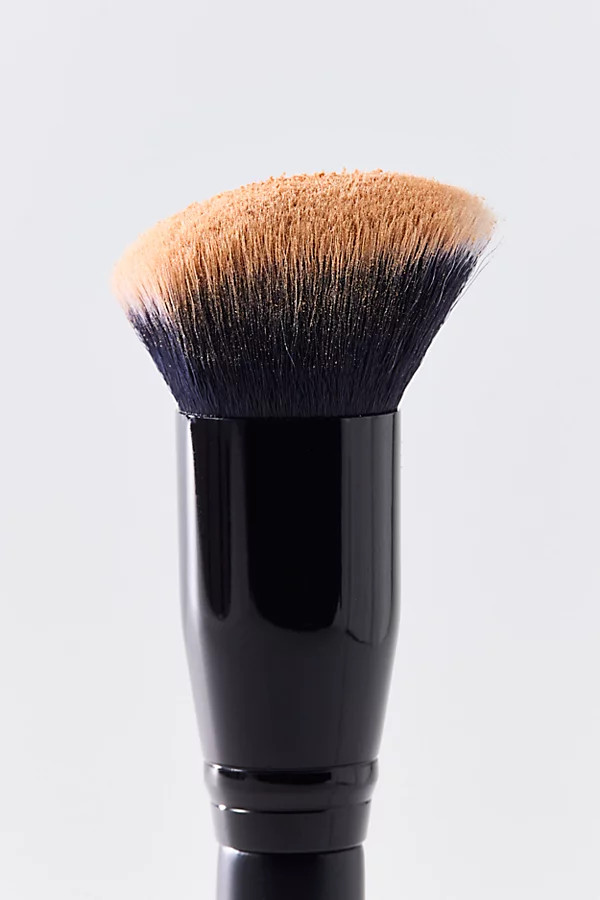 e. l.f. Cosmetics Liquid Blush Brush in Black at Urban Outfitters | Urban Outfitters (US and RoW)