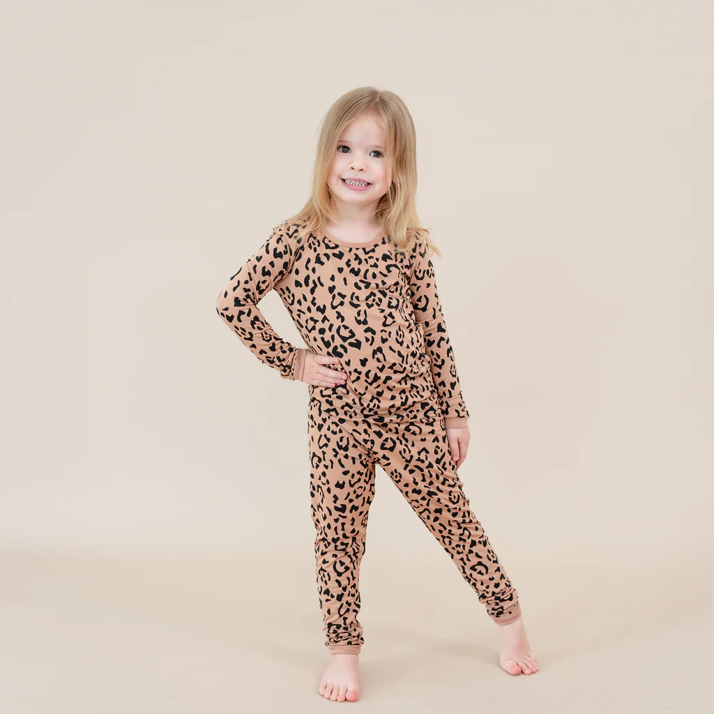 Long Sleeve Pajamas in Latte Leopard | Kyte Baby