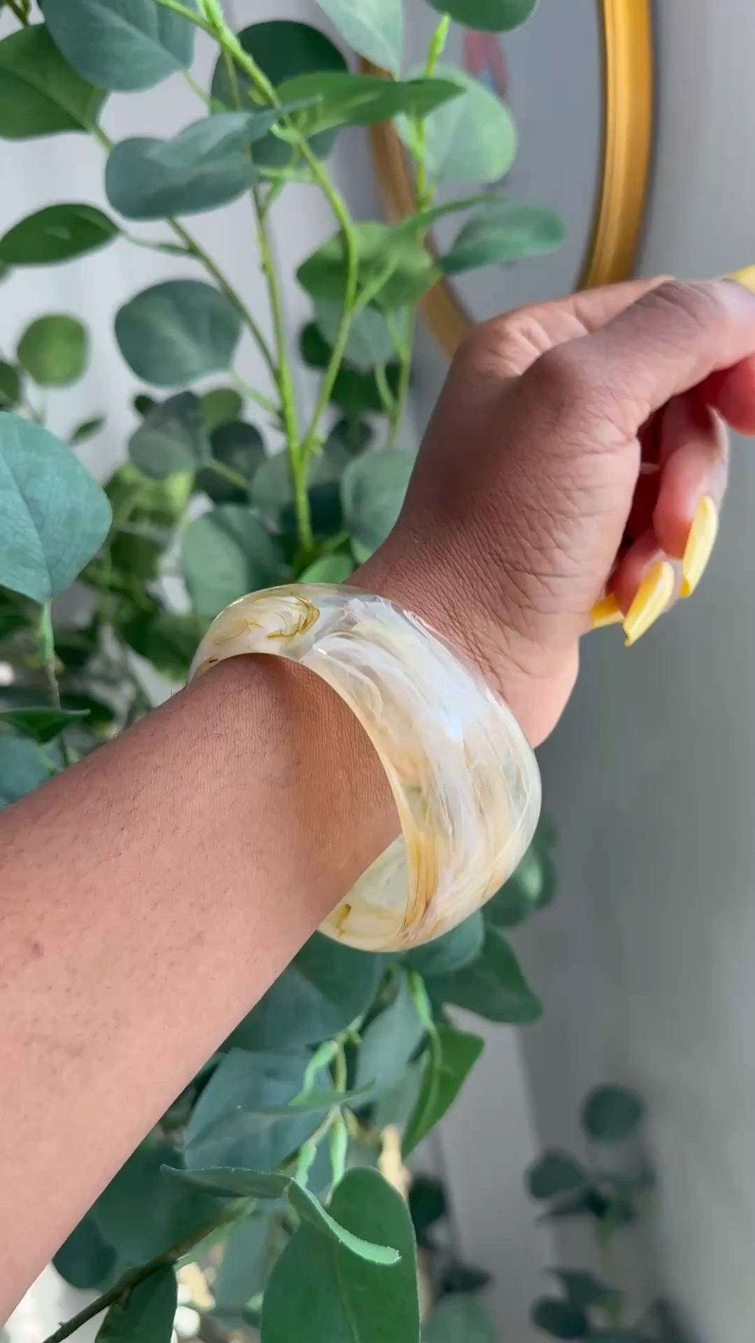 I love this tortoise bangle. Love the marble color . It’s perfect for summer . Also sharing some of the bangles I’m loving currently at H&M 

#LTKSeasonal