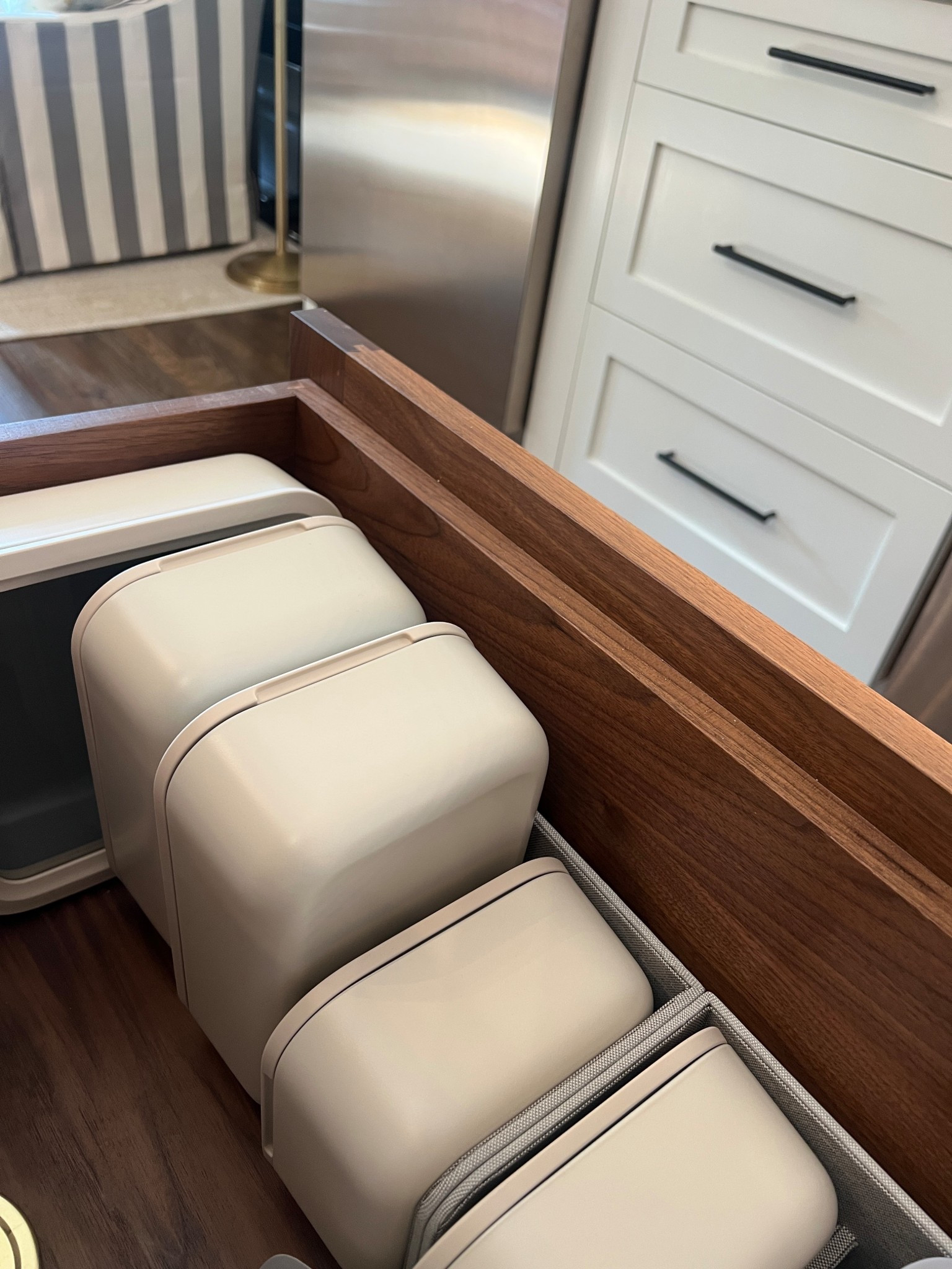 The way I’m SO EXCITED about this glass, airtight food container situation

#LTKHome