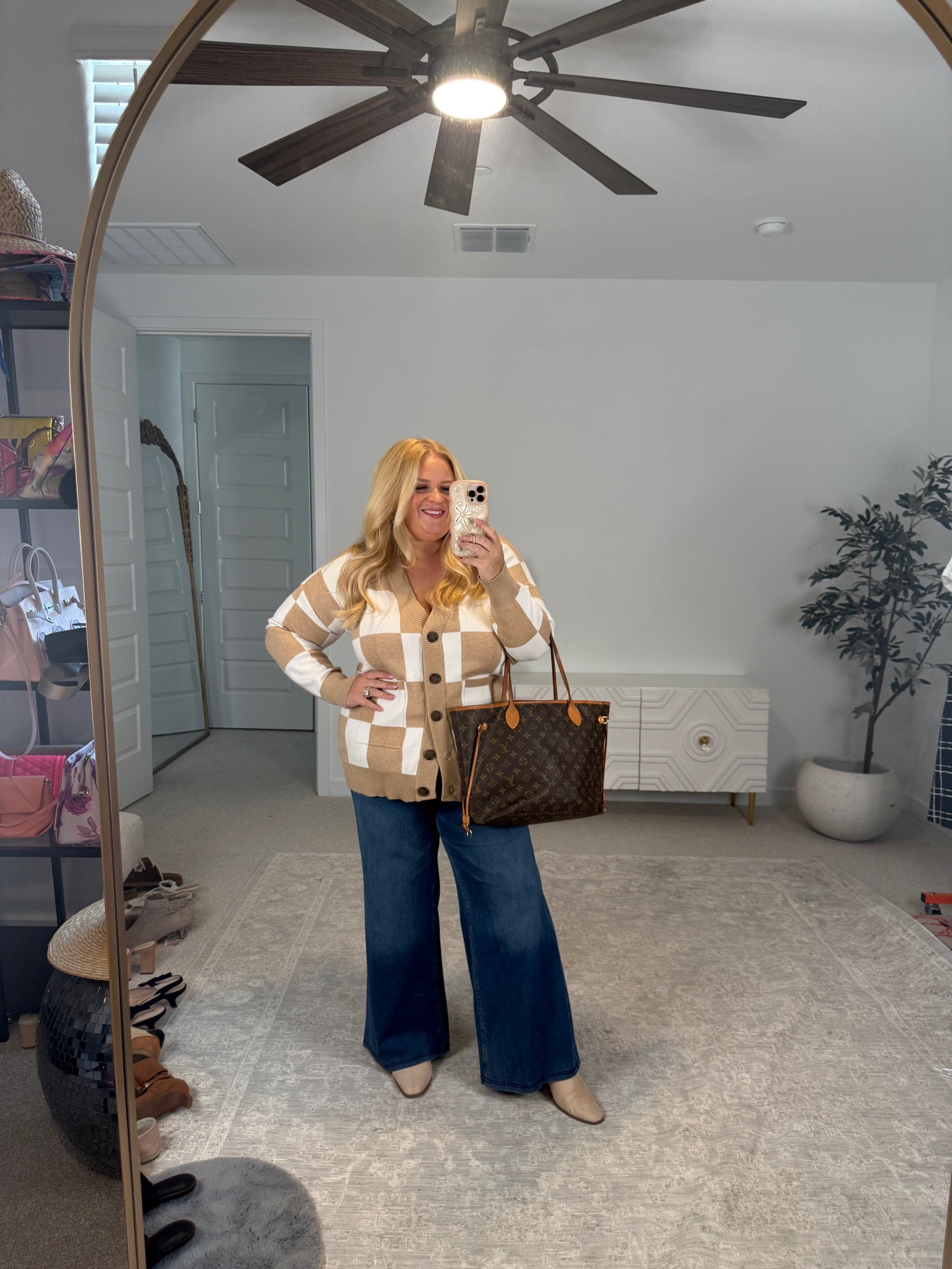 Wearing this today!

#LTKSaleAlert #LTKPlusSize #LTKOver40