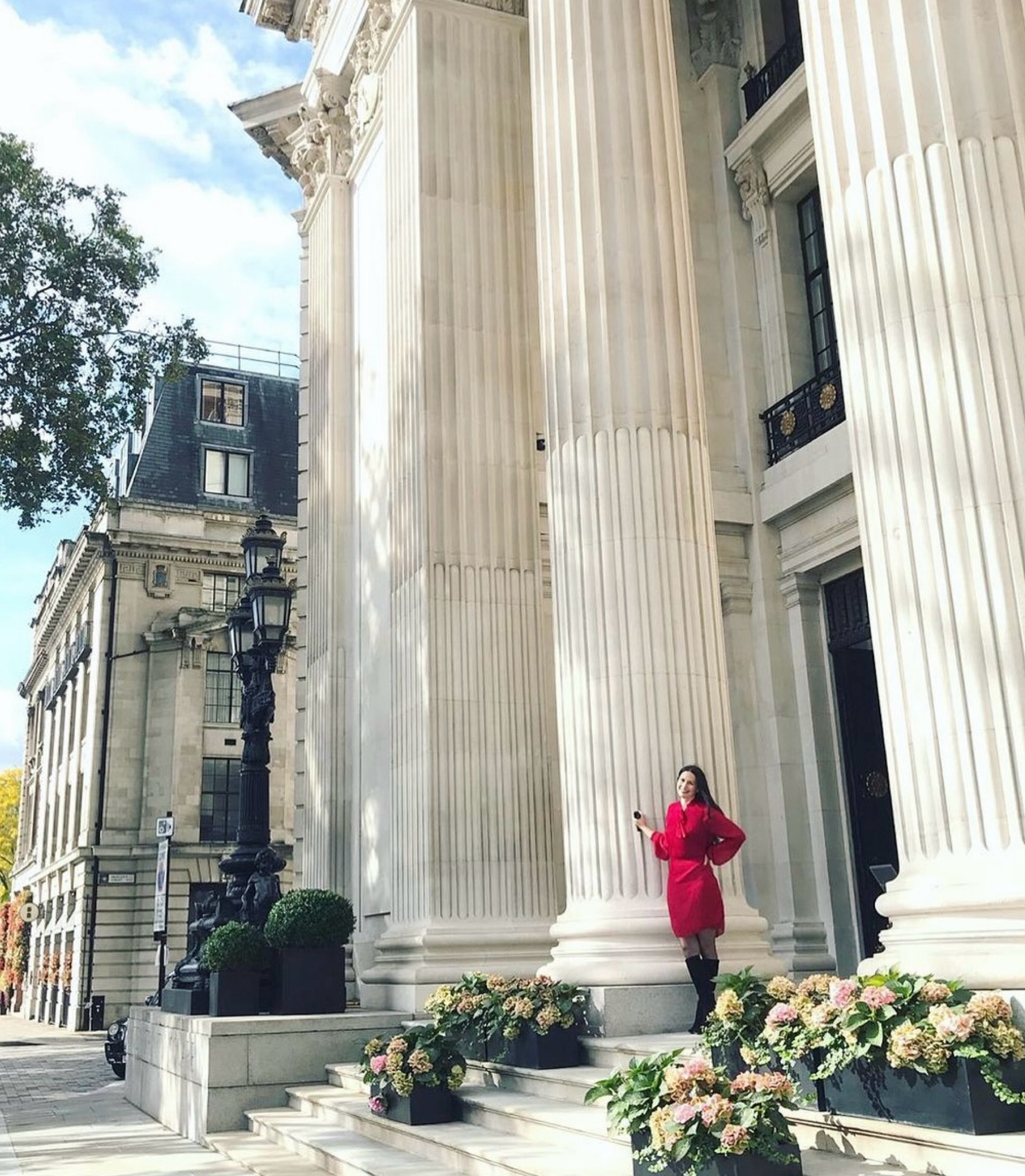 A stay at Four Seasons Ten Trinity Square in London (1 of 2 FS hotels there) in a historic building right by the Tower of London. Book a stay! 🇬🇧 

#LTKTravel