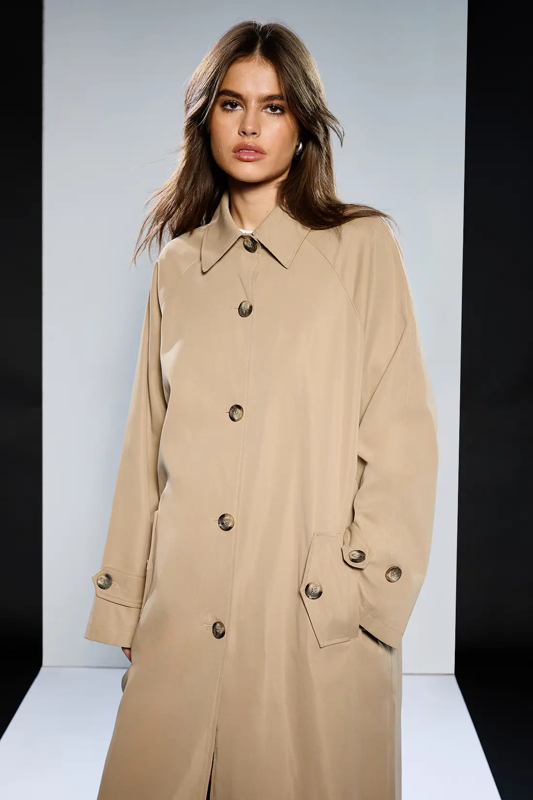 Runway 1.8.1.8 Long Line Trench | Nasty Gal US